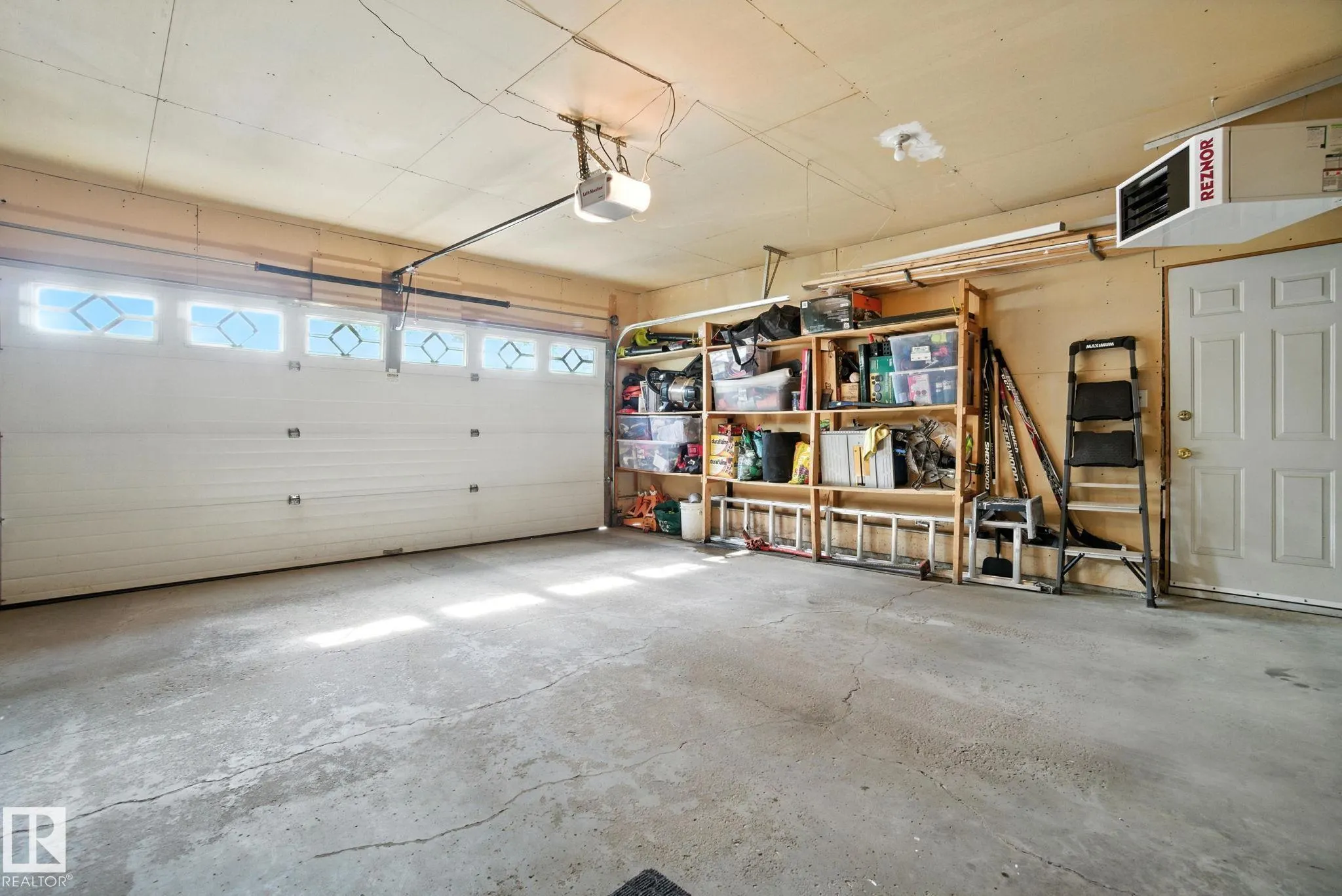 288 ORMSBY Road