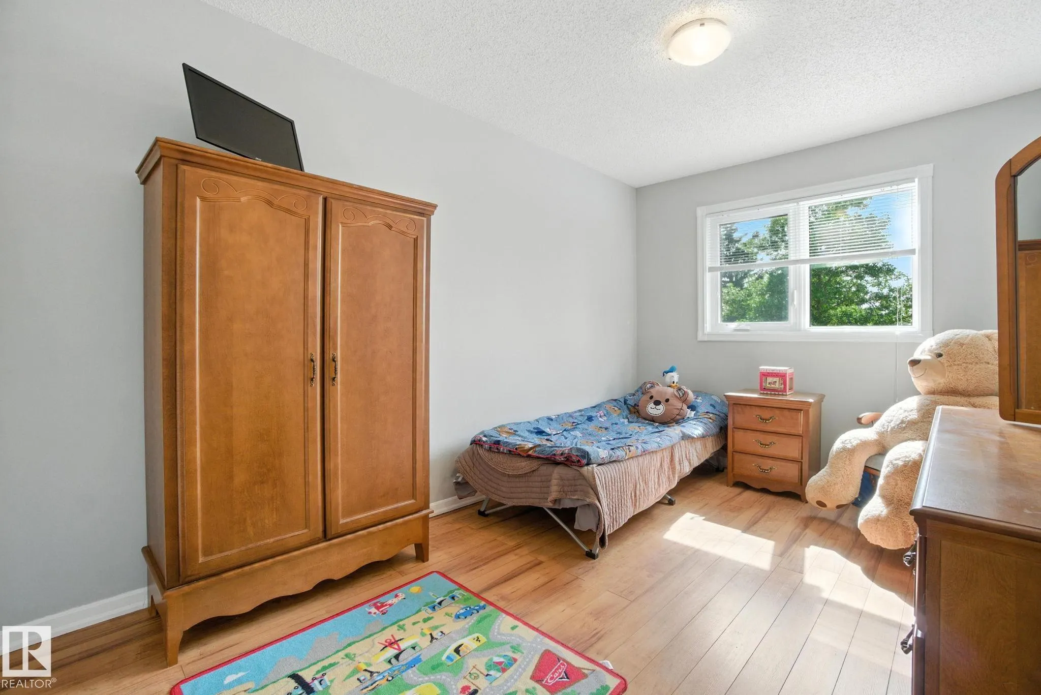 288 ORMSBY Road