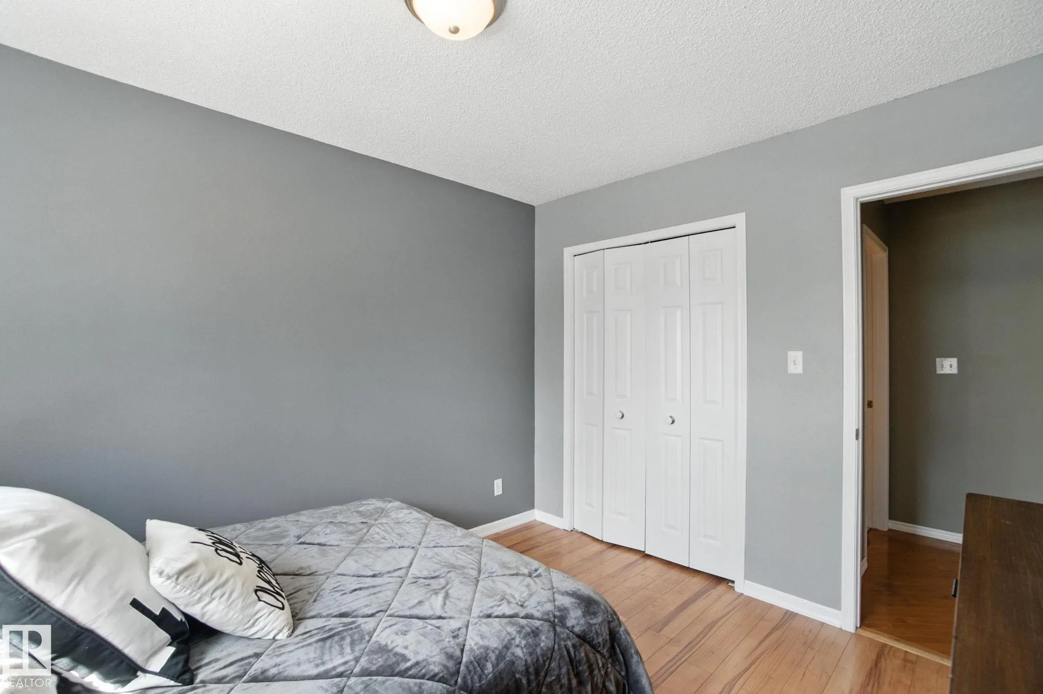 288 ORMSBY Road