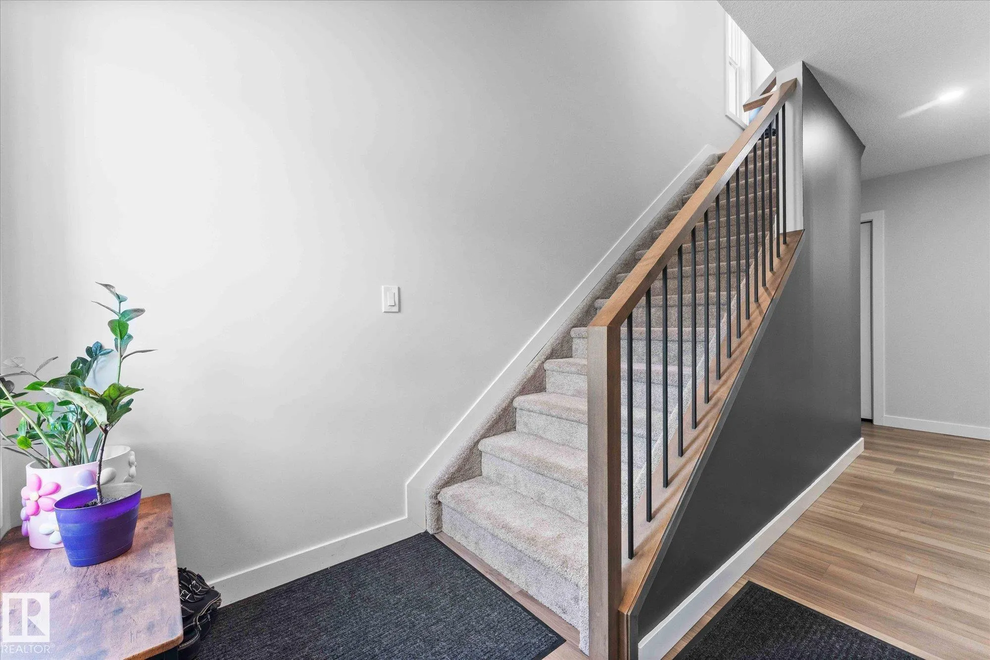 15 WOODSMERE Close