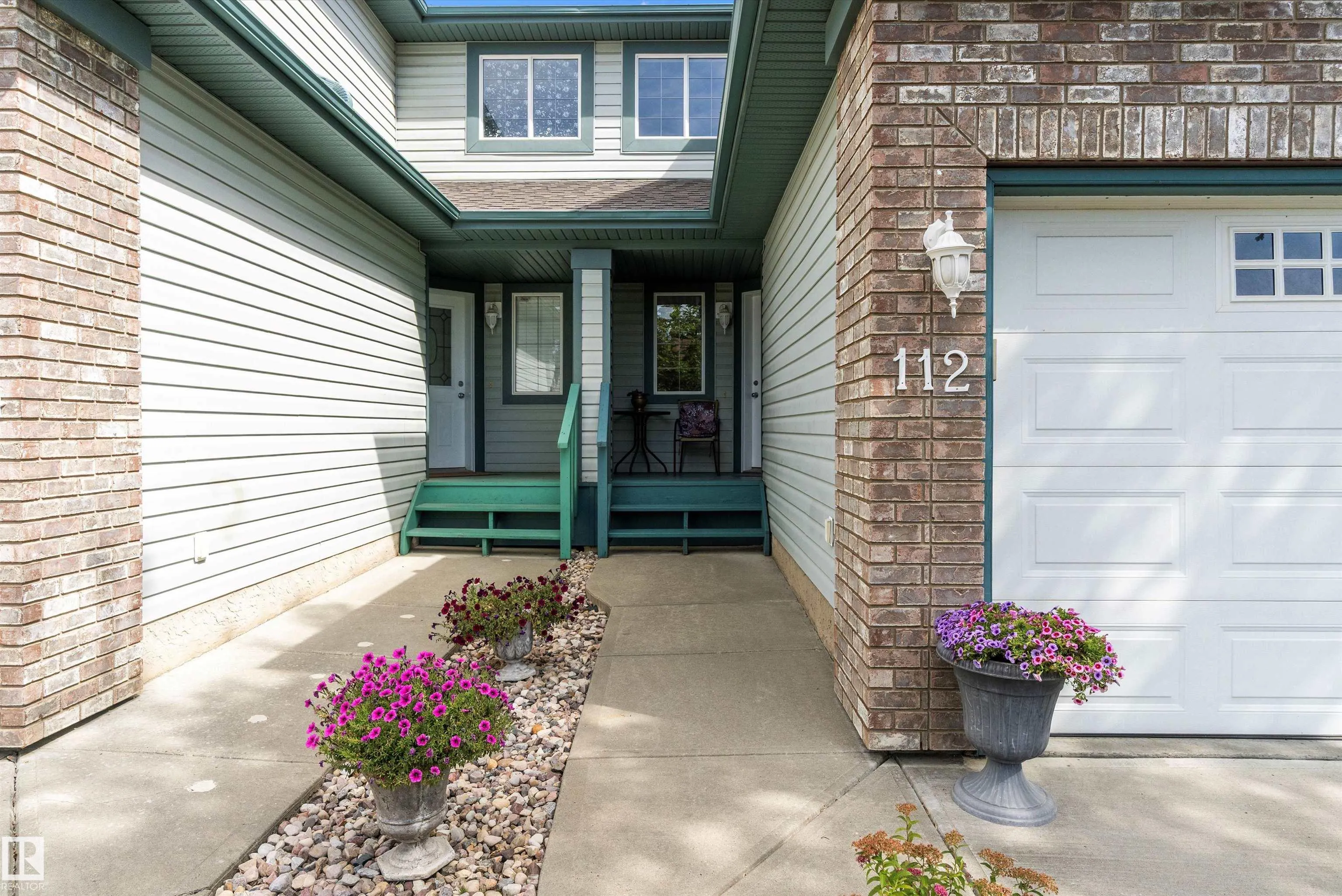 112 CASTLE Drive