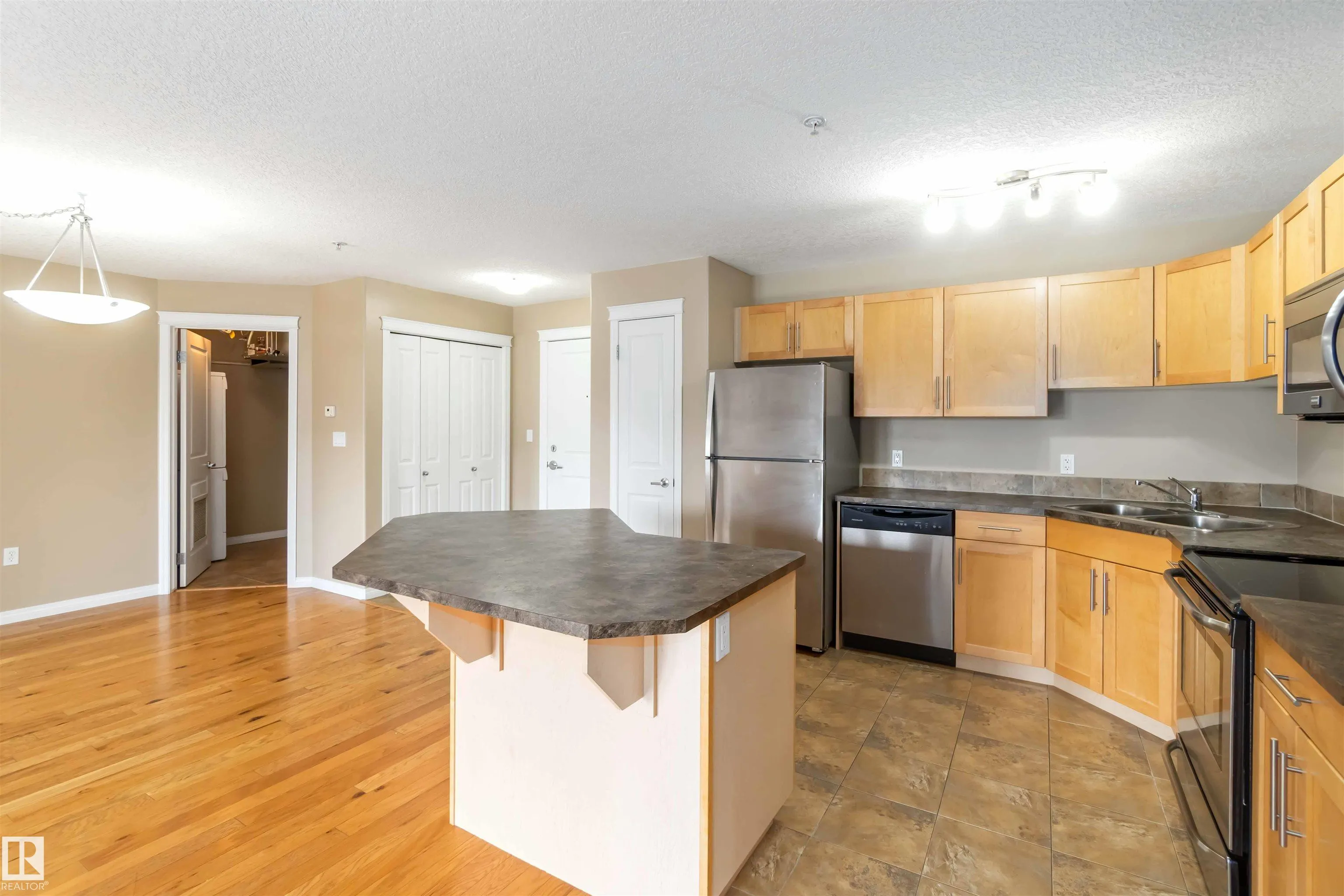 300 SPRUCE RIDGE Road