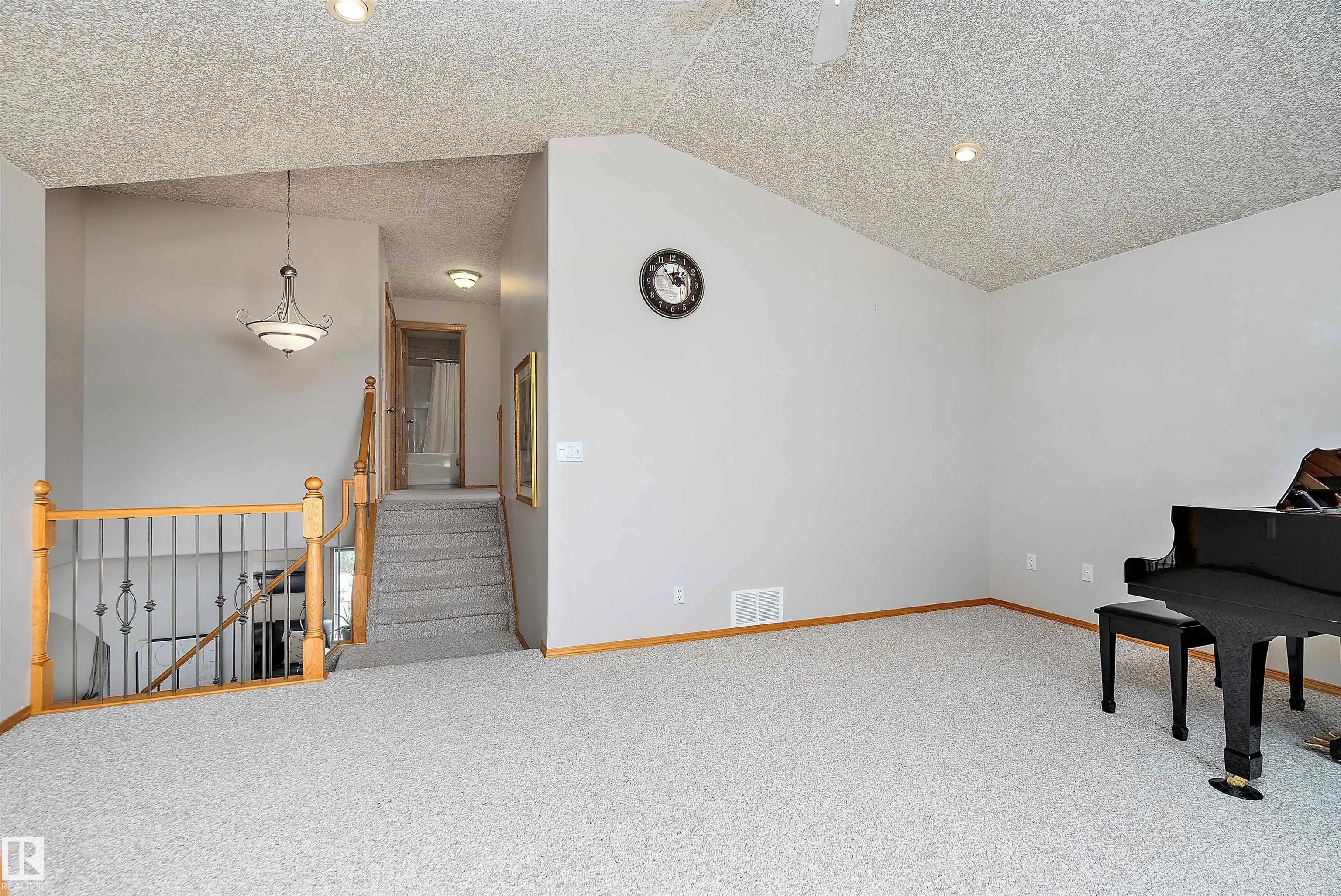 12 BIRCHWOOD Close