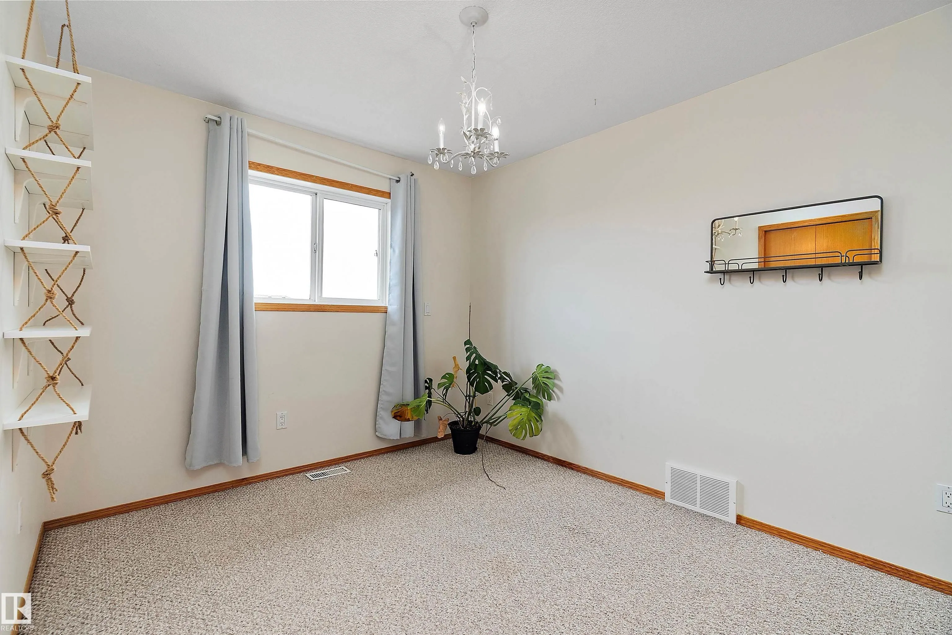 12 BIRCHWOOD Close