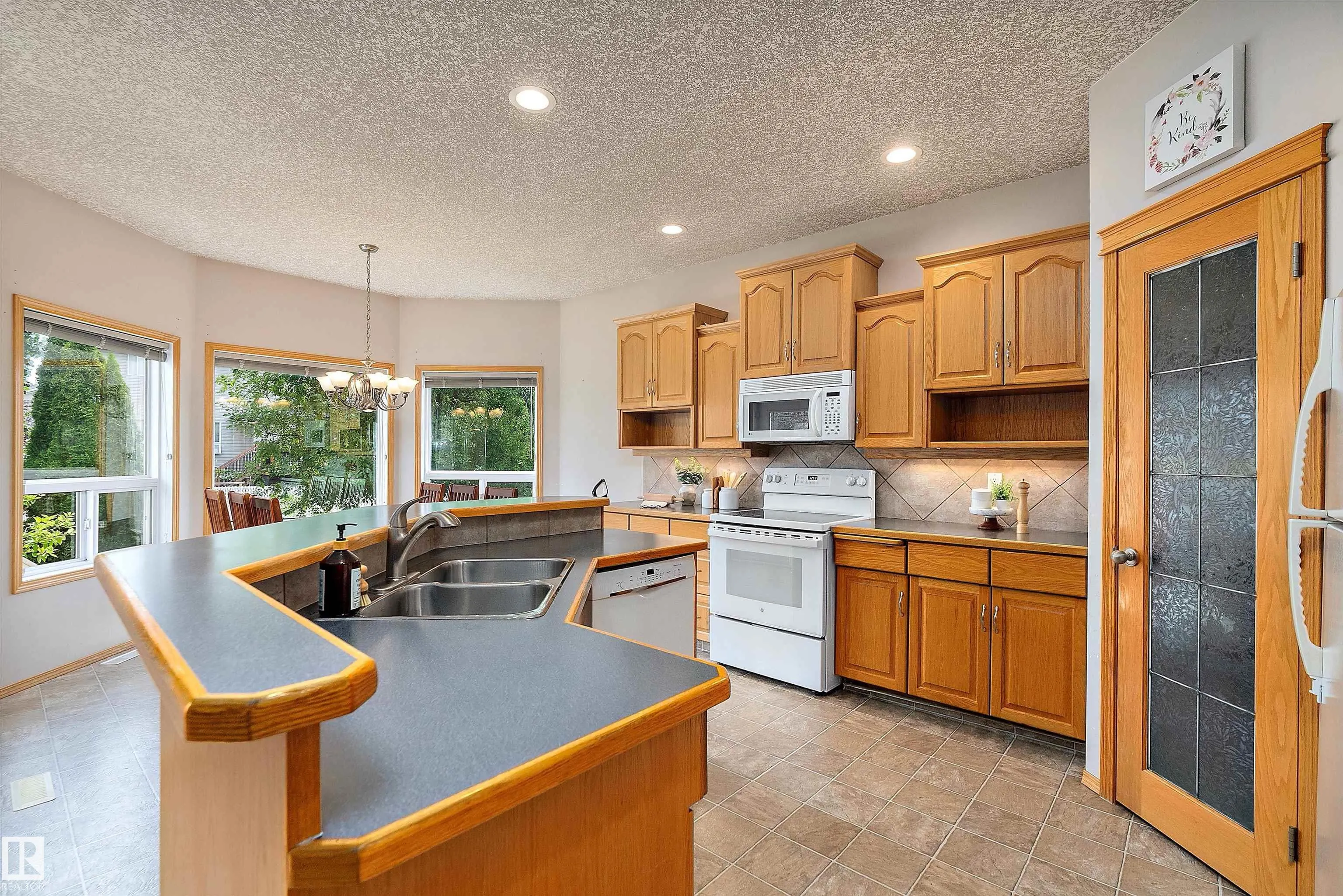 12 BIRCHWOOD Close