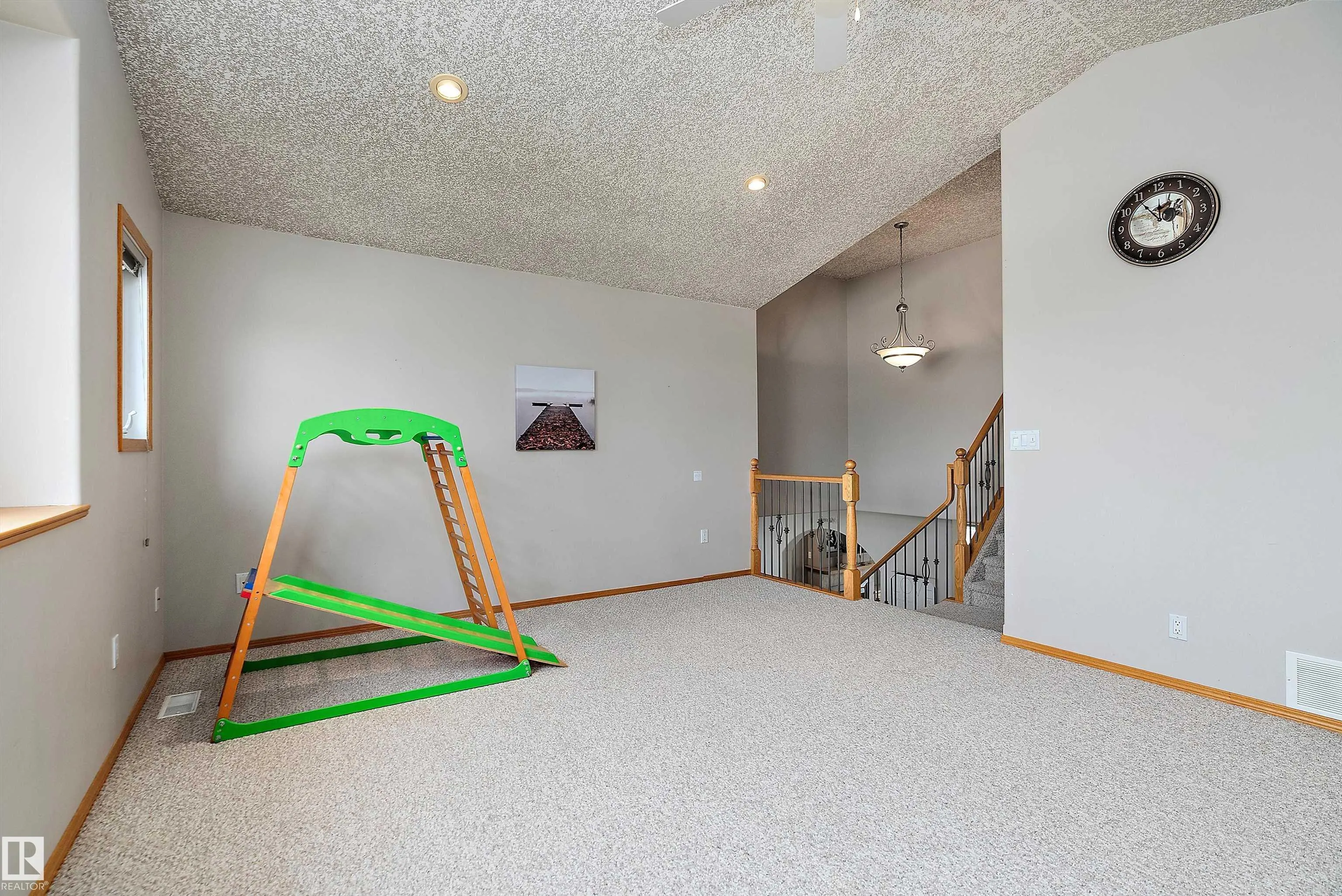 12 BIRCHWOOD Close