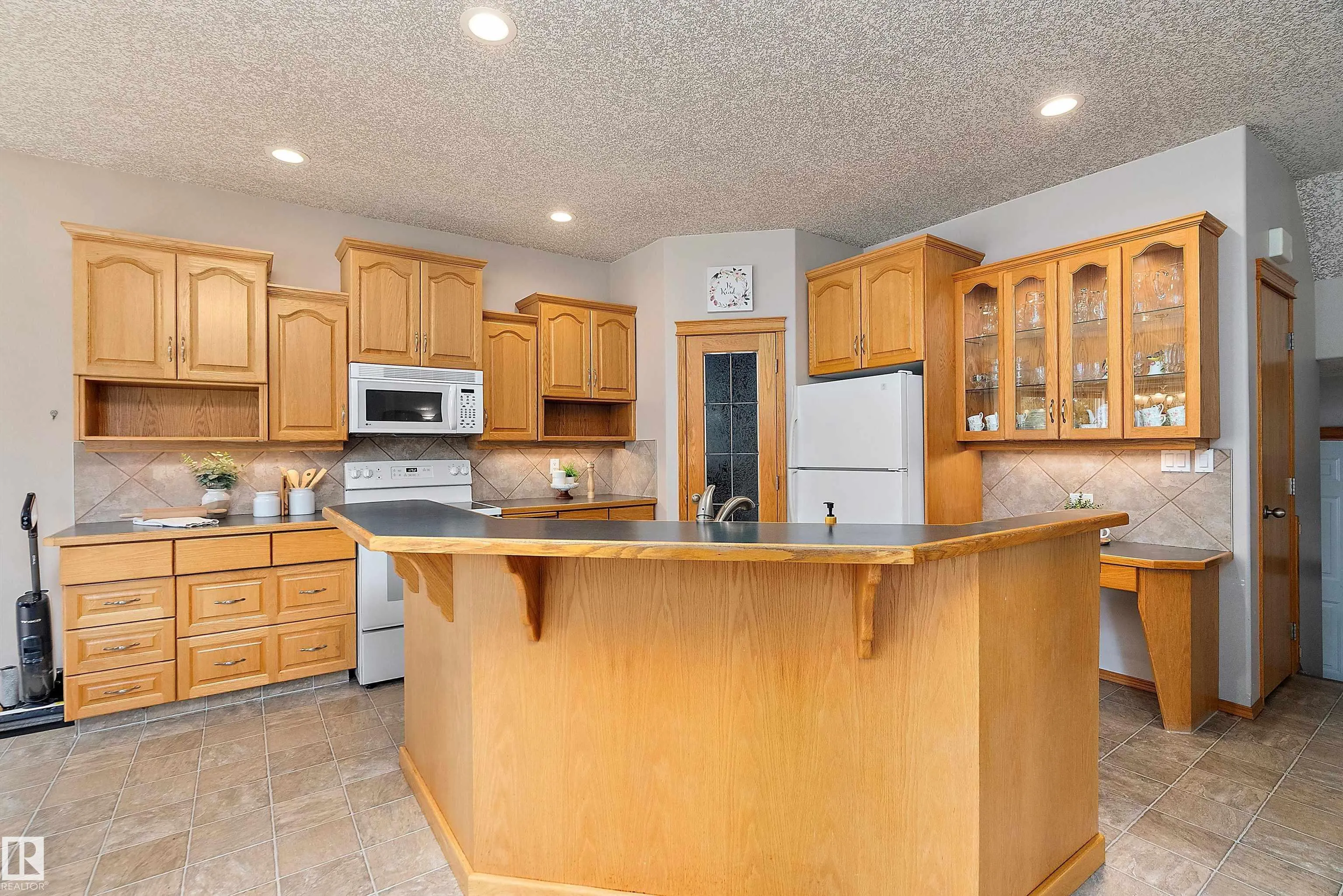 12 BIRCHWOOD Close