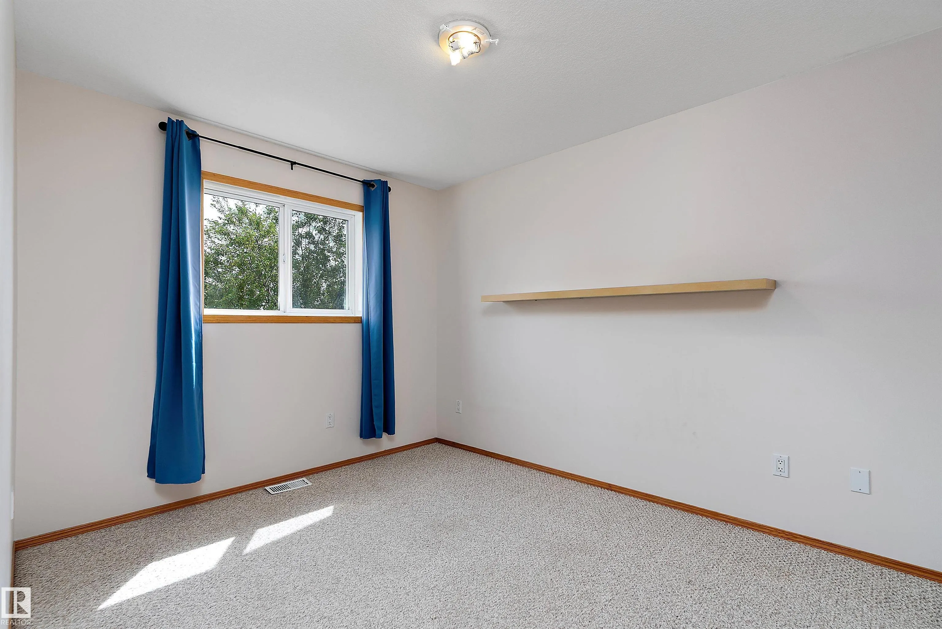 12 BIRCHWOOD Close