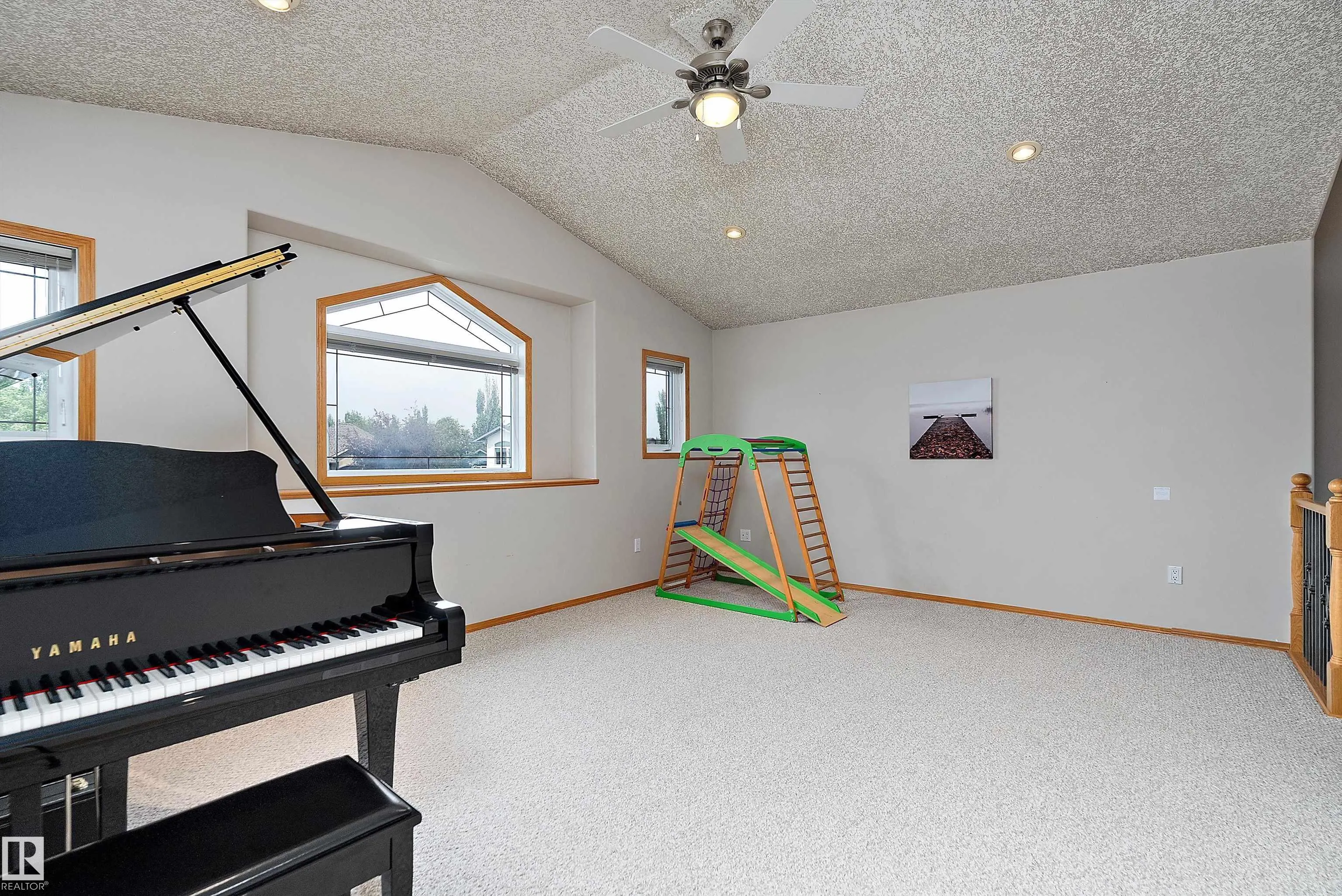 12 BIRCHWOOD Close