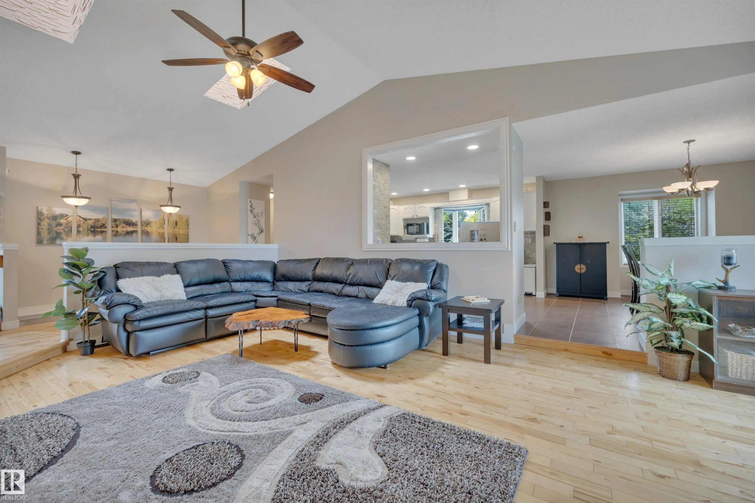 7 FIELDSTONE Cove