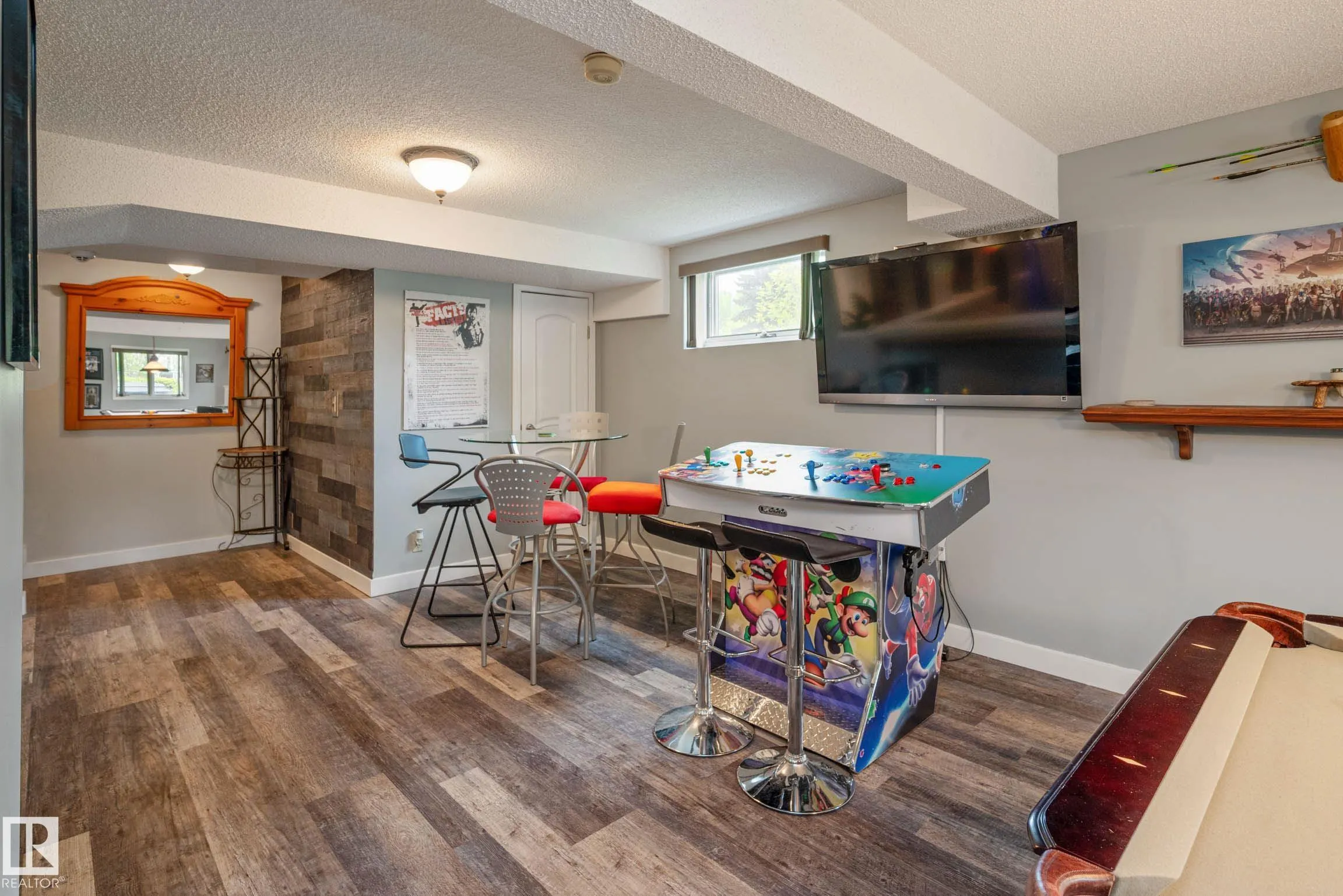 7 FIELDSTONE Cove