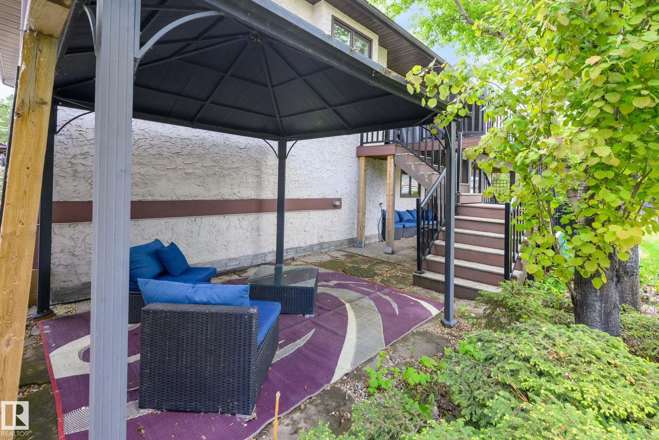 7 FIELDSTONE Cove