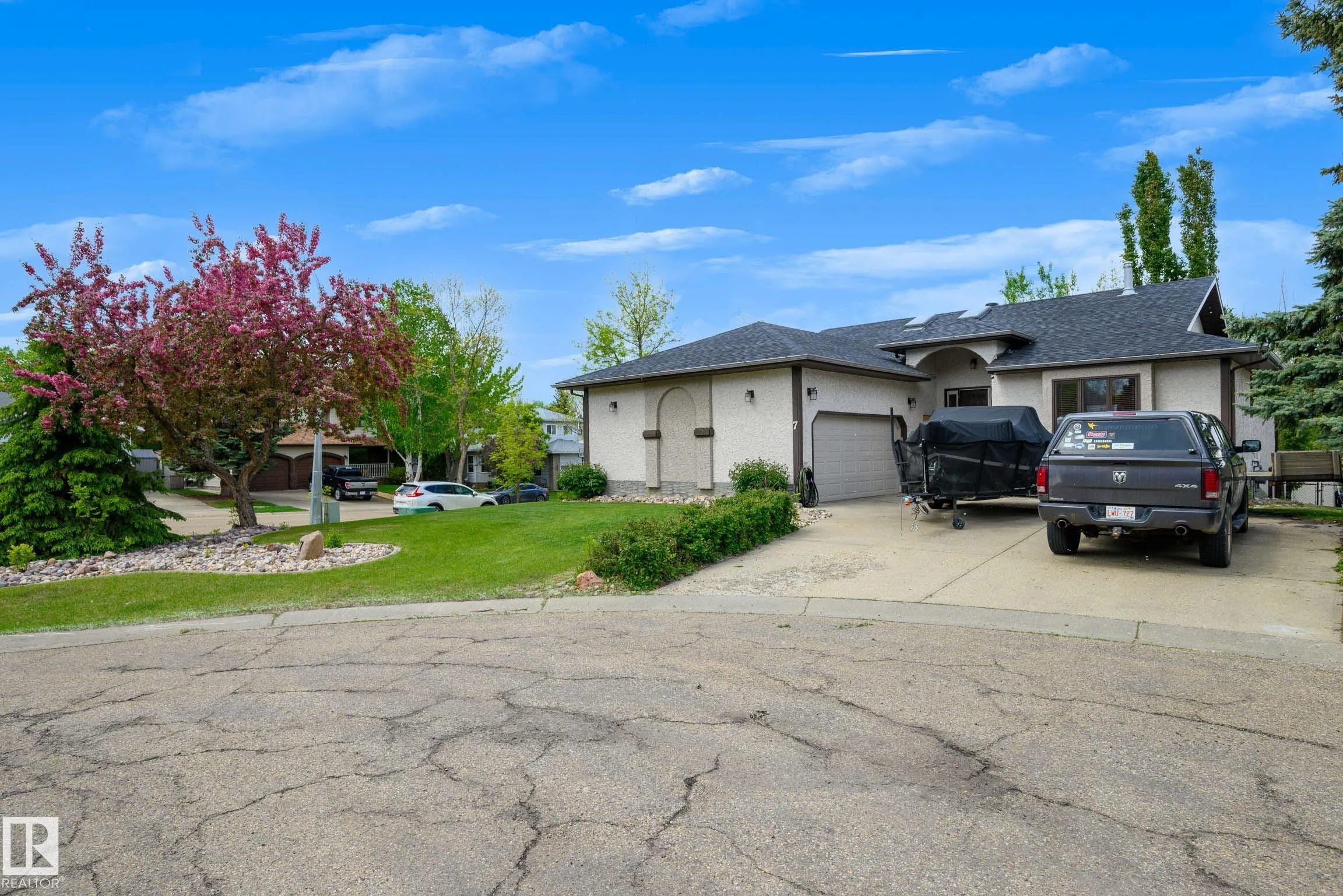 7 FIELDSTONE Cove