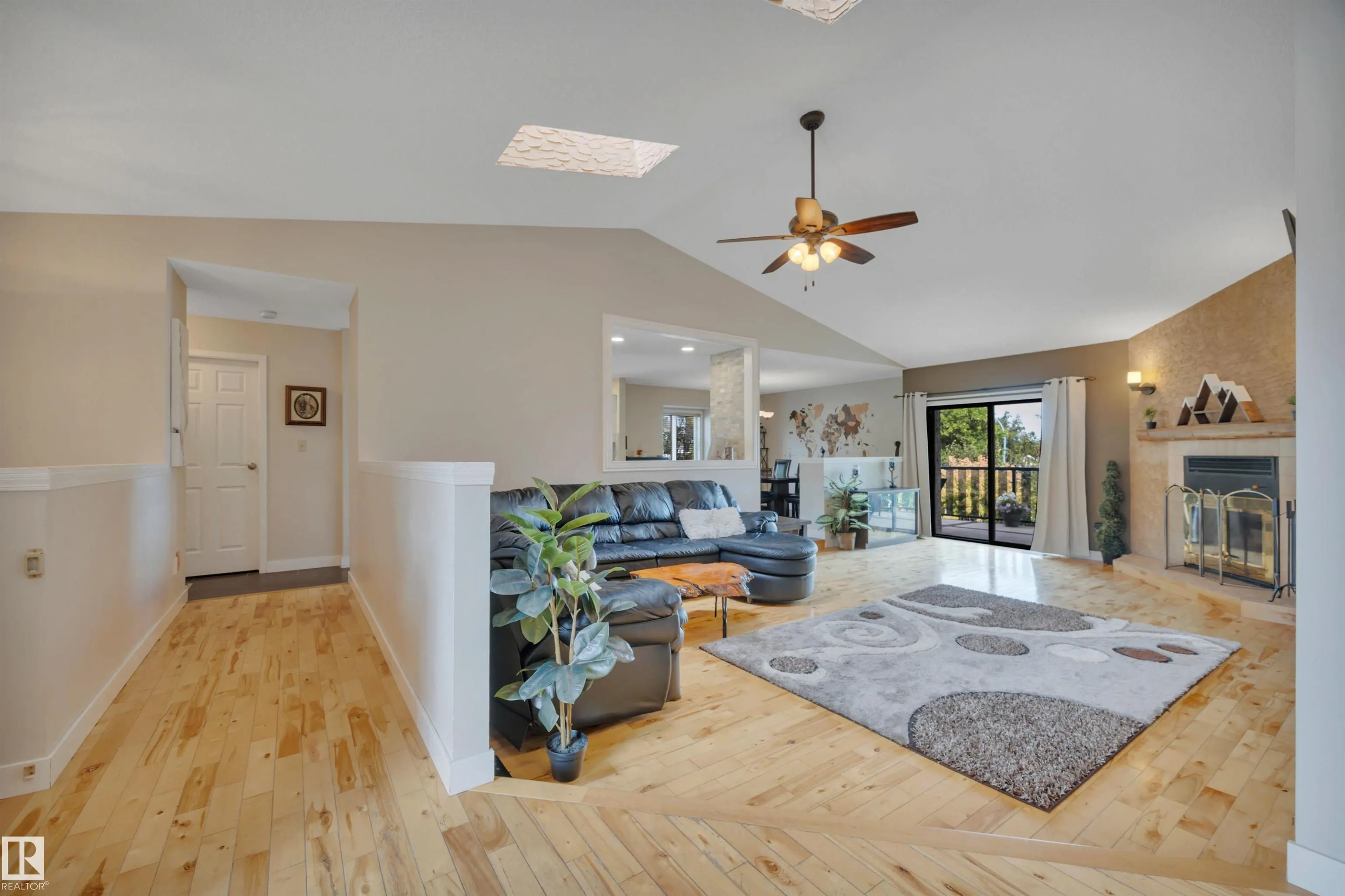7 FIELDSTONE Cove