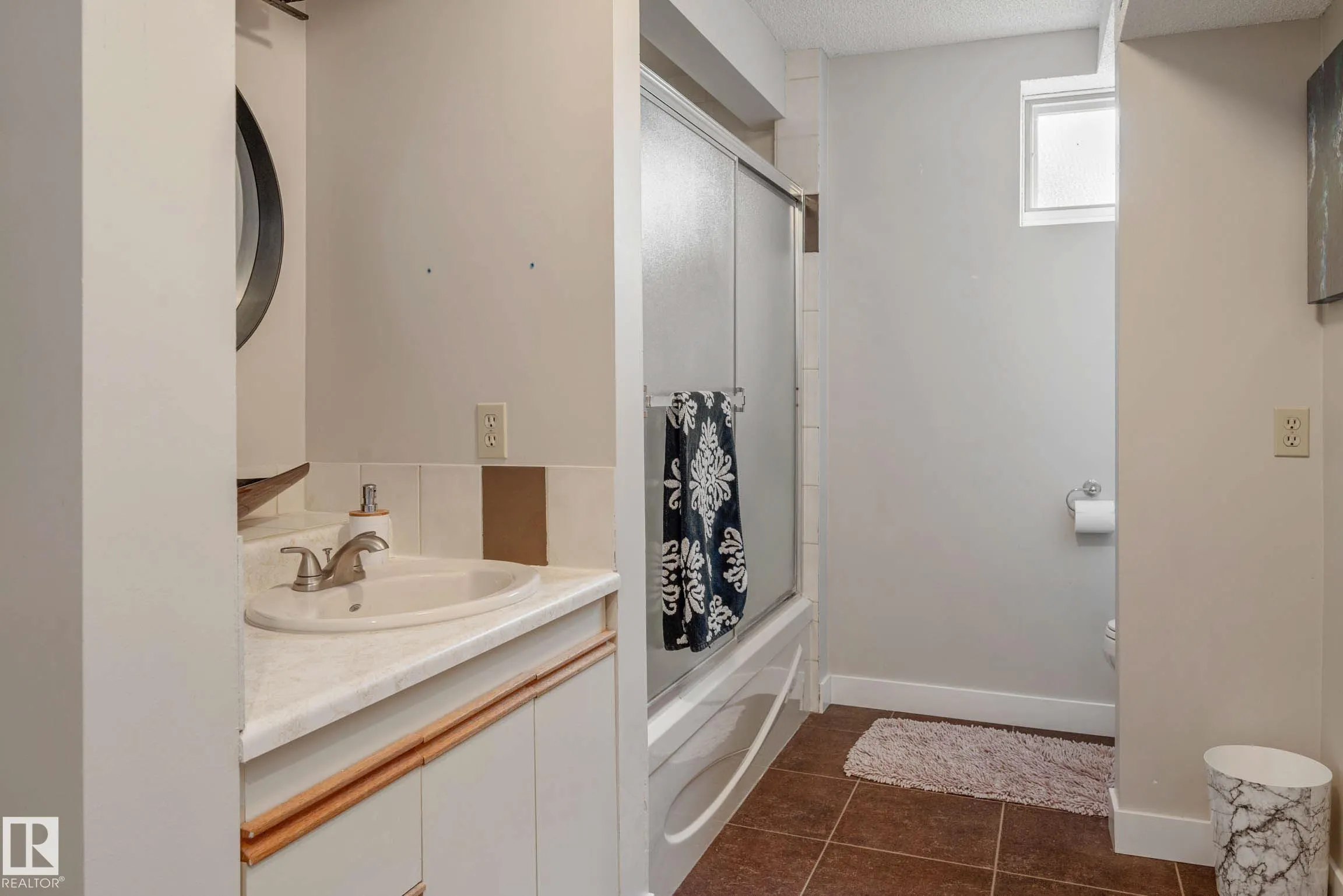 7 FIELDSTONE Cove