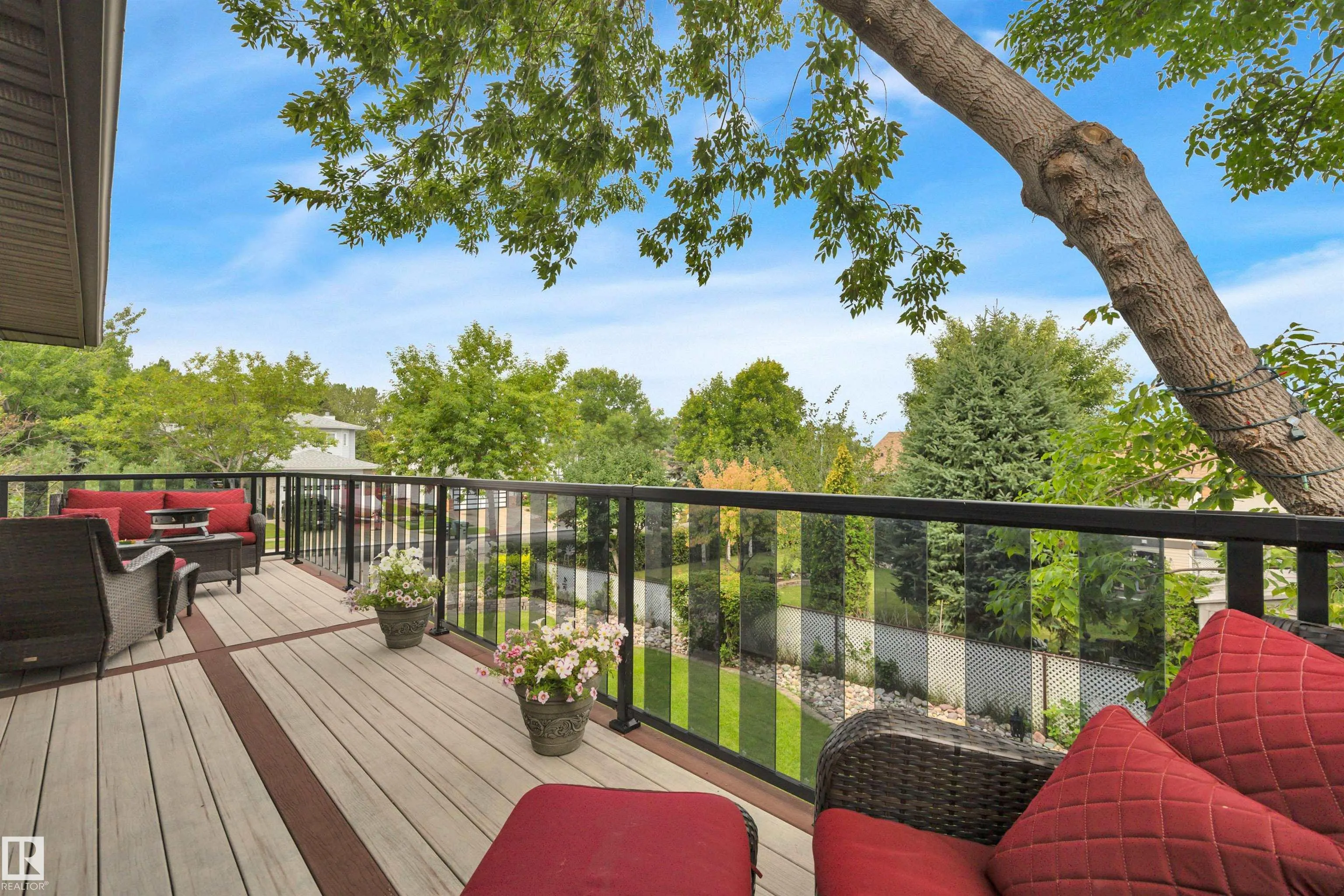 7 FIELDSTONE Cove