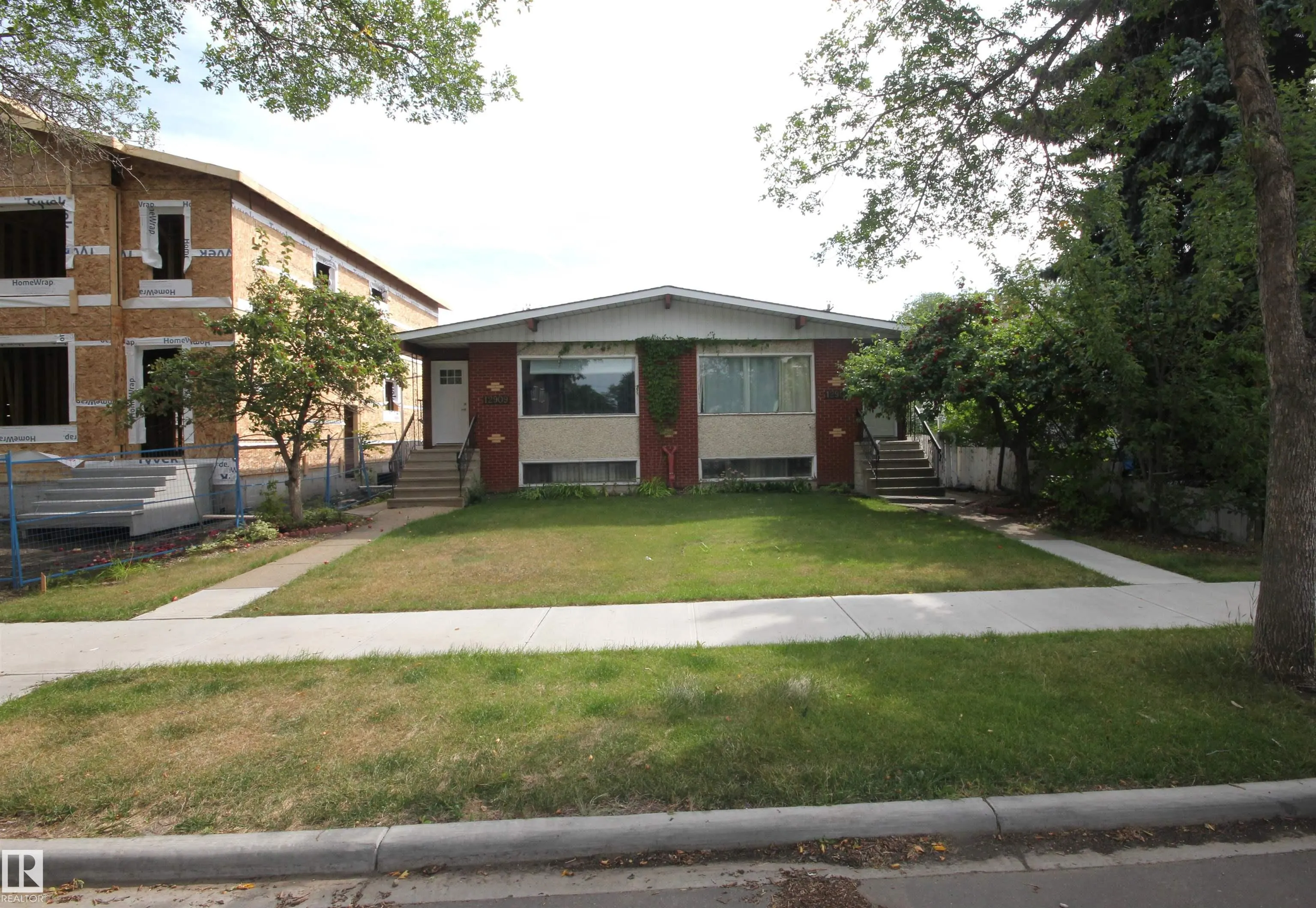 12907 & 12909 123 Street