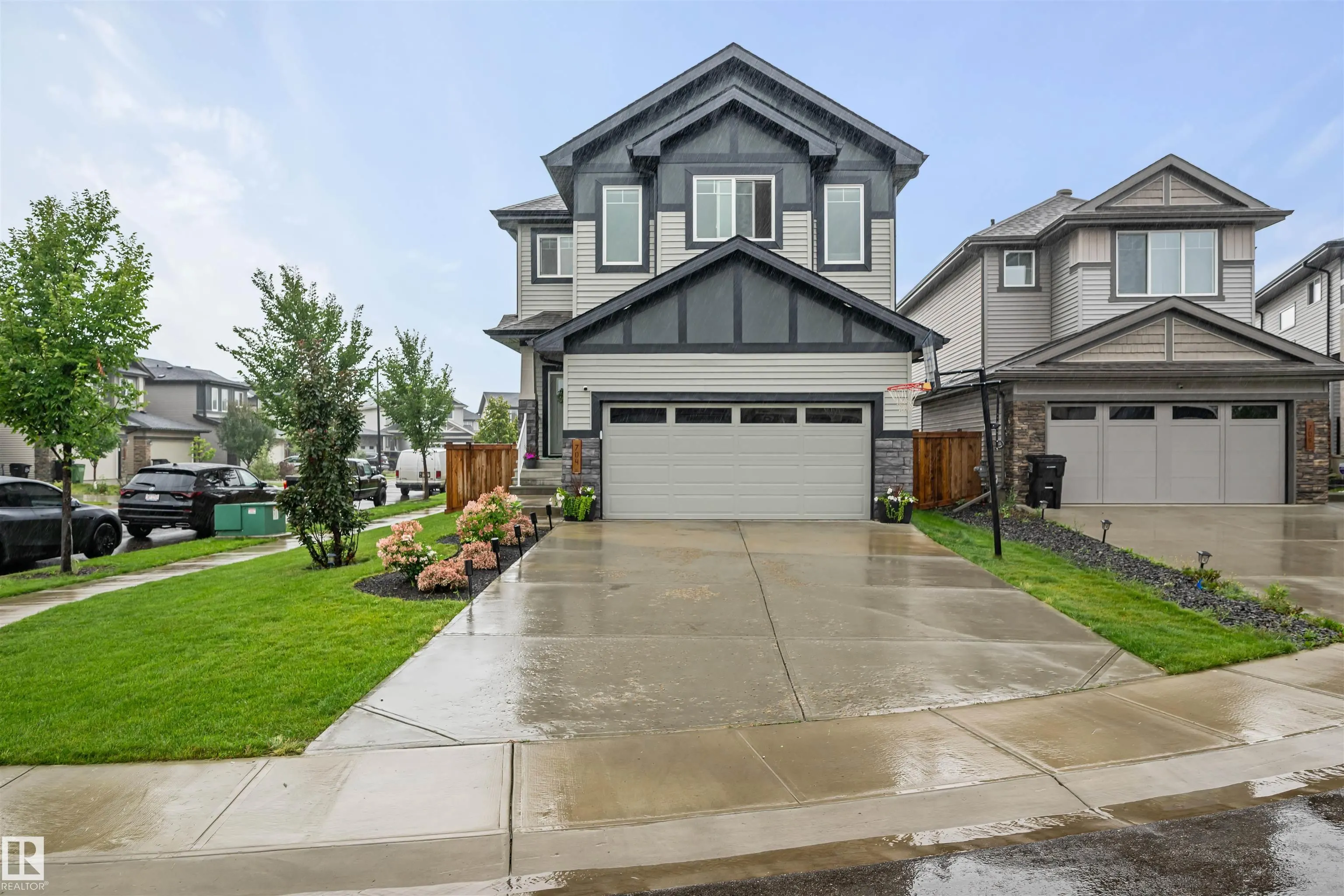 704 CONROY Court