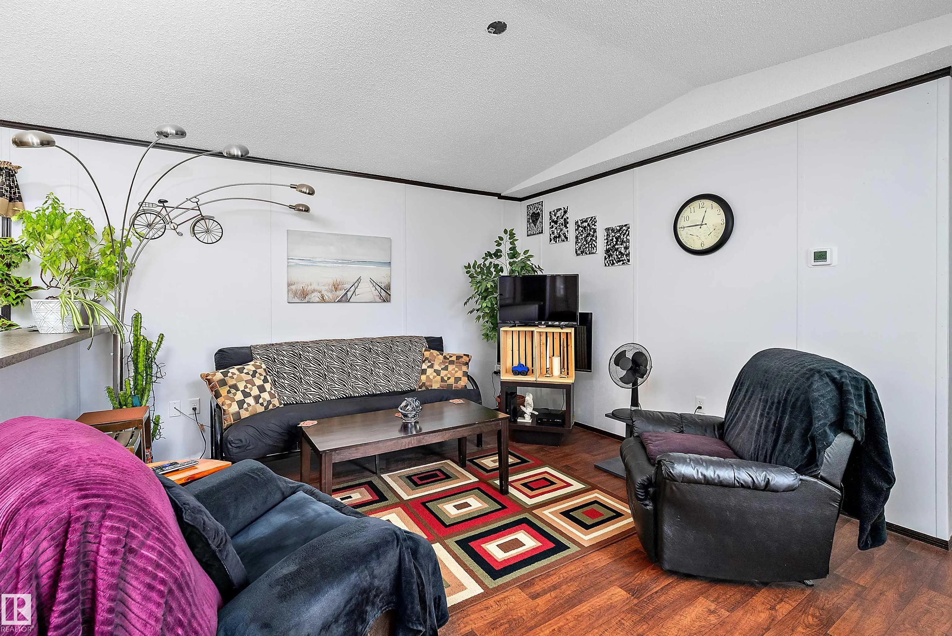 100 Willow Park Estates