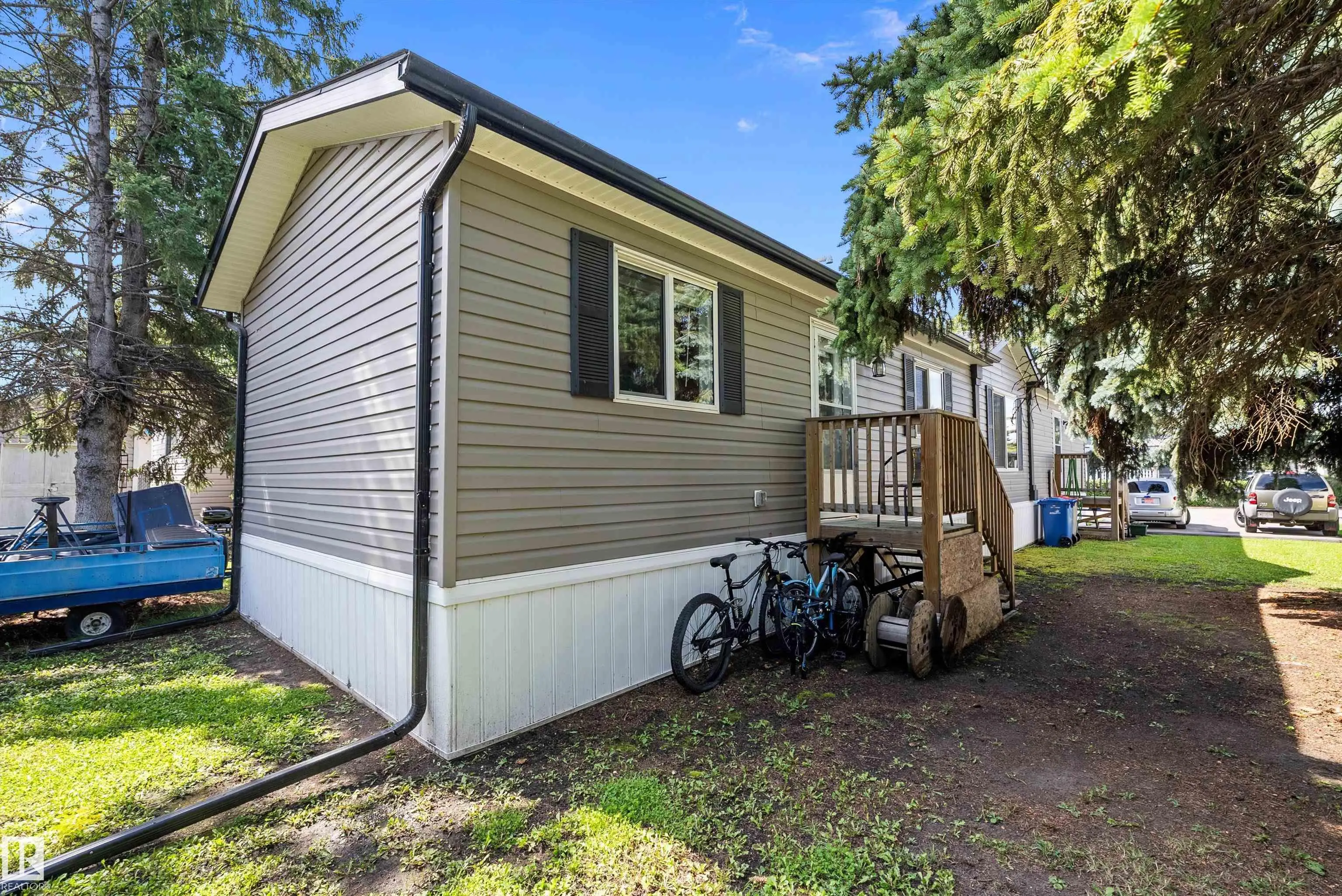100 Willow Park Estates