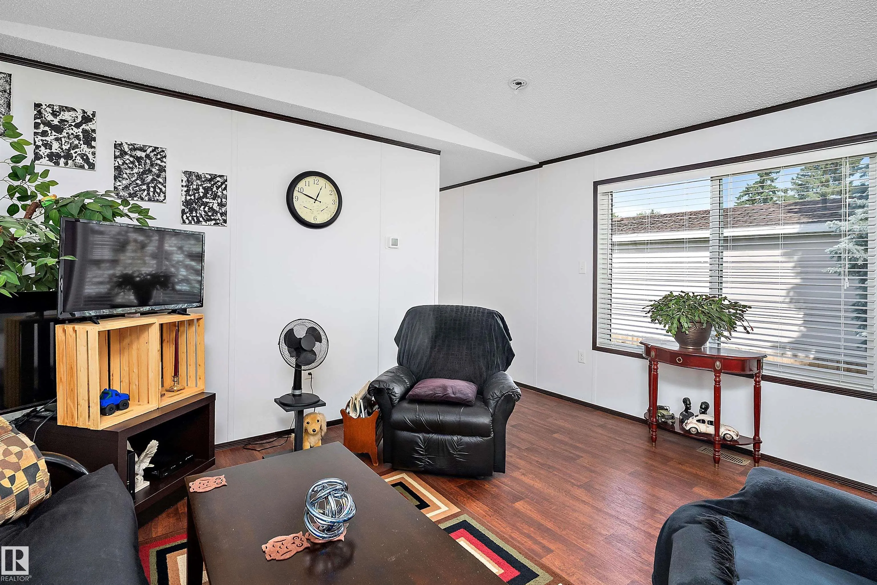 100 Willow Park Estates