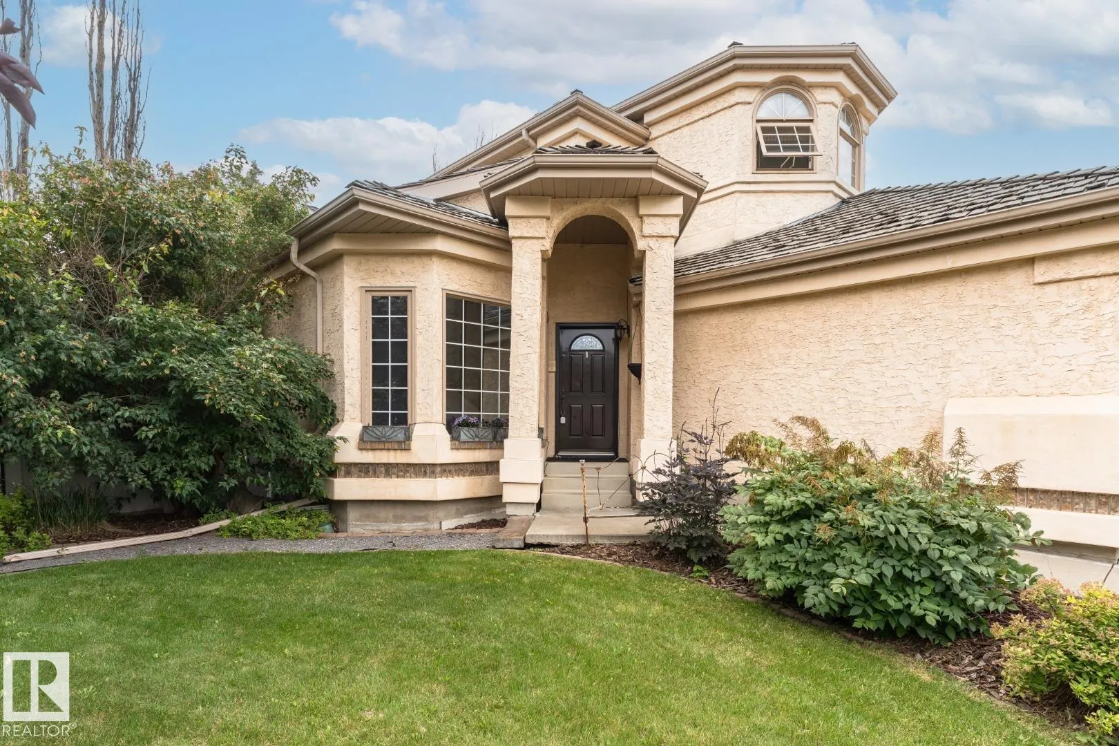 160 CARLSON Close