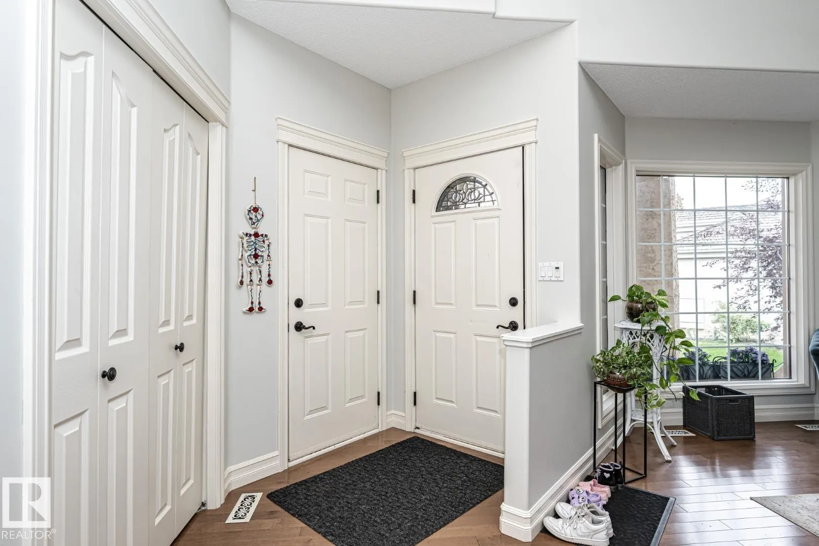 160 CARLSON Close