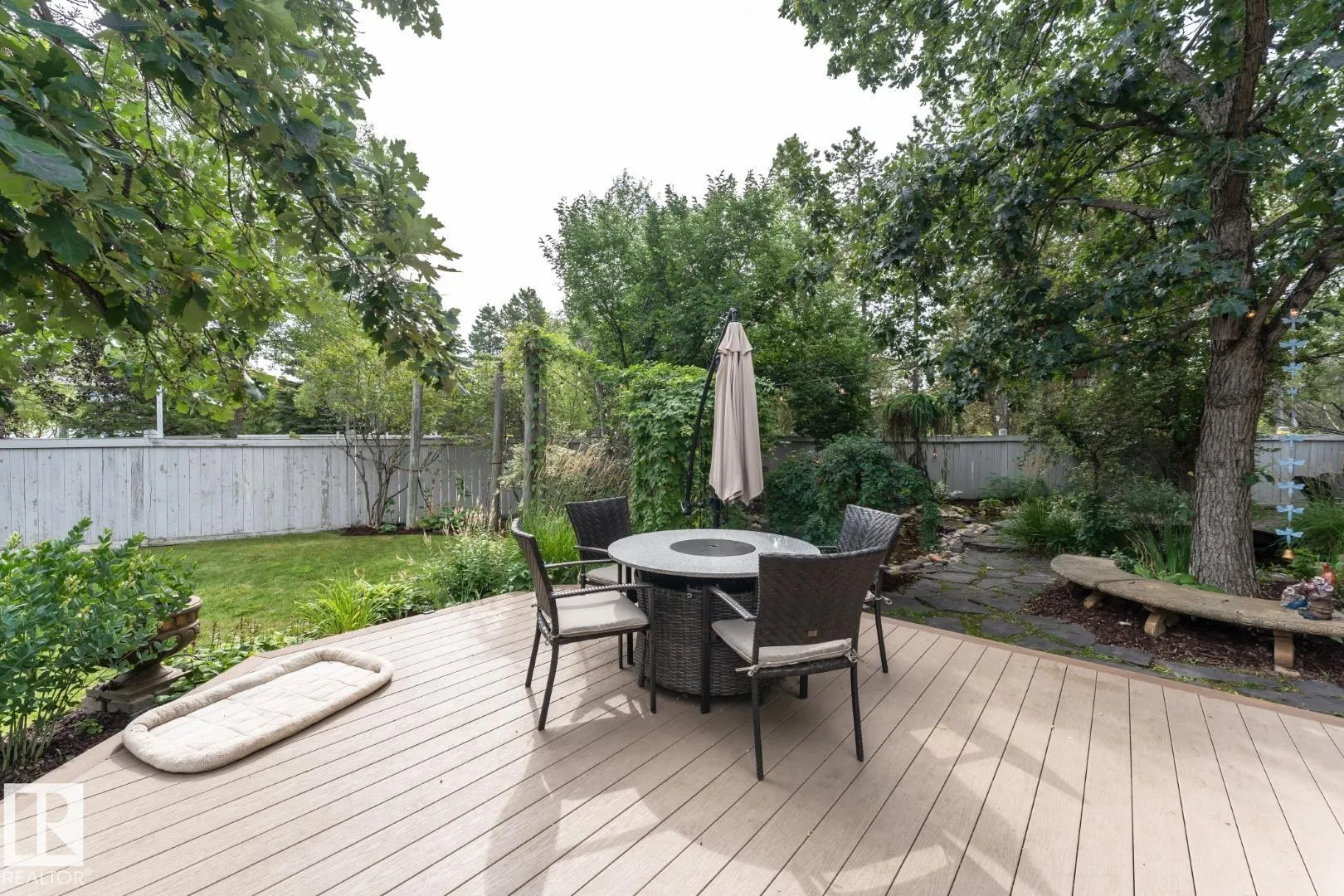 160 CARLSON Close