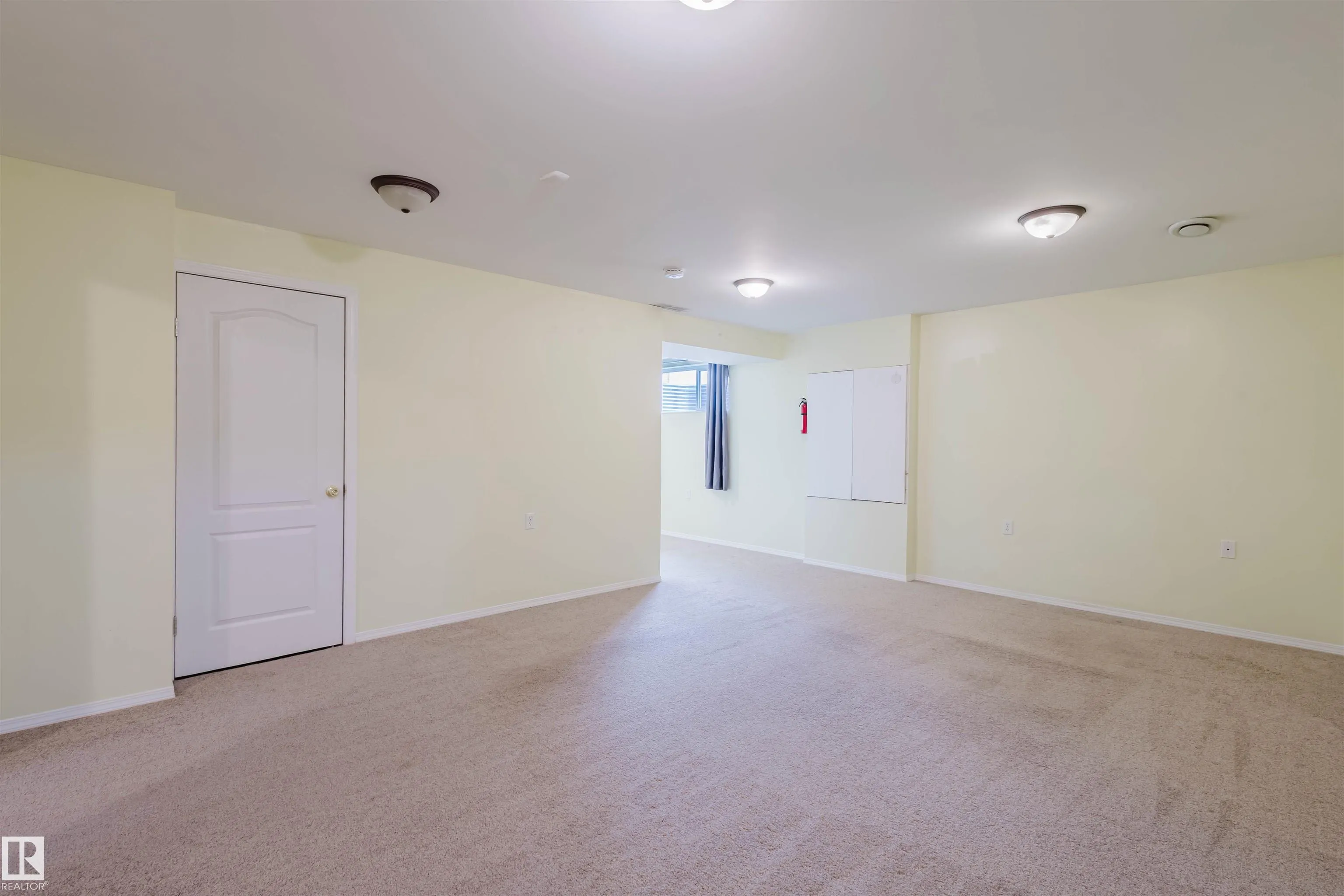 2611 HANNA Crescent