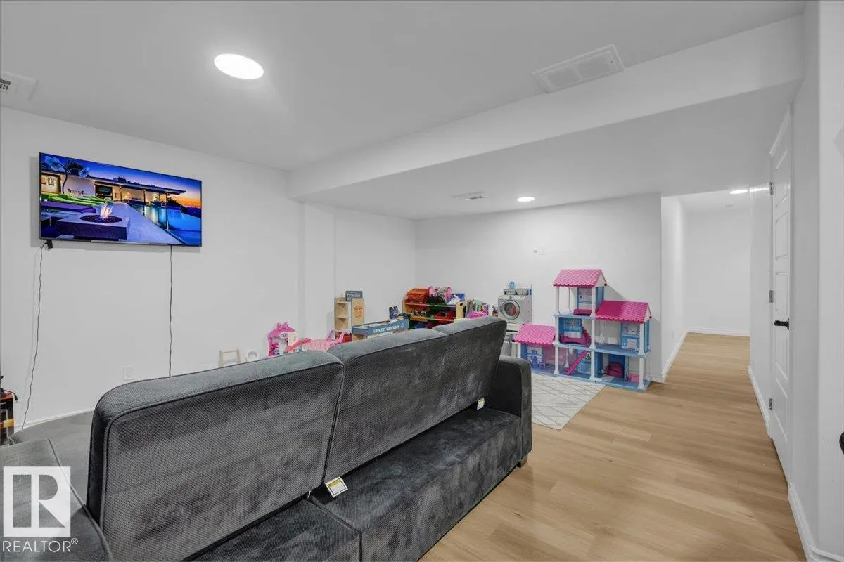 18230 104A Street