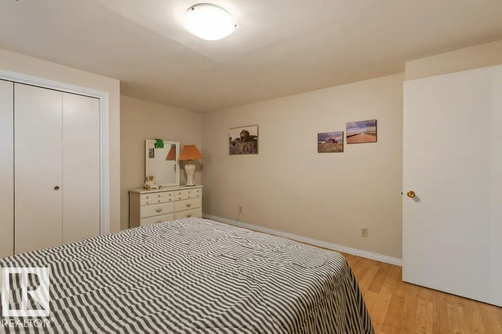 12 FALLHAVEN Place