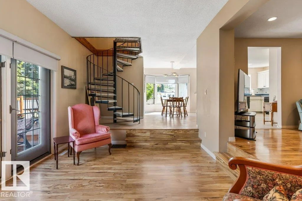 12 FALLHAVEN Place