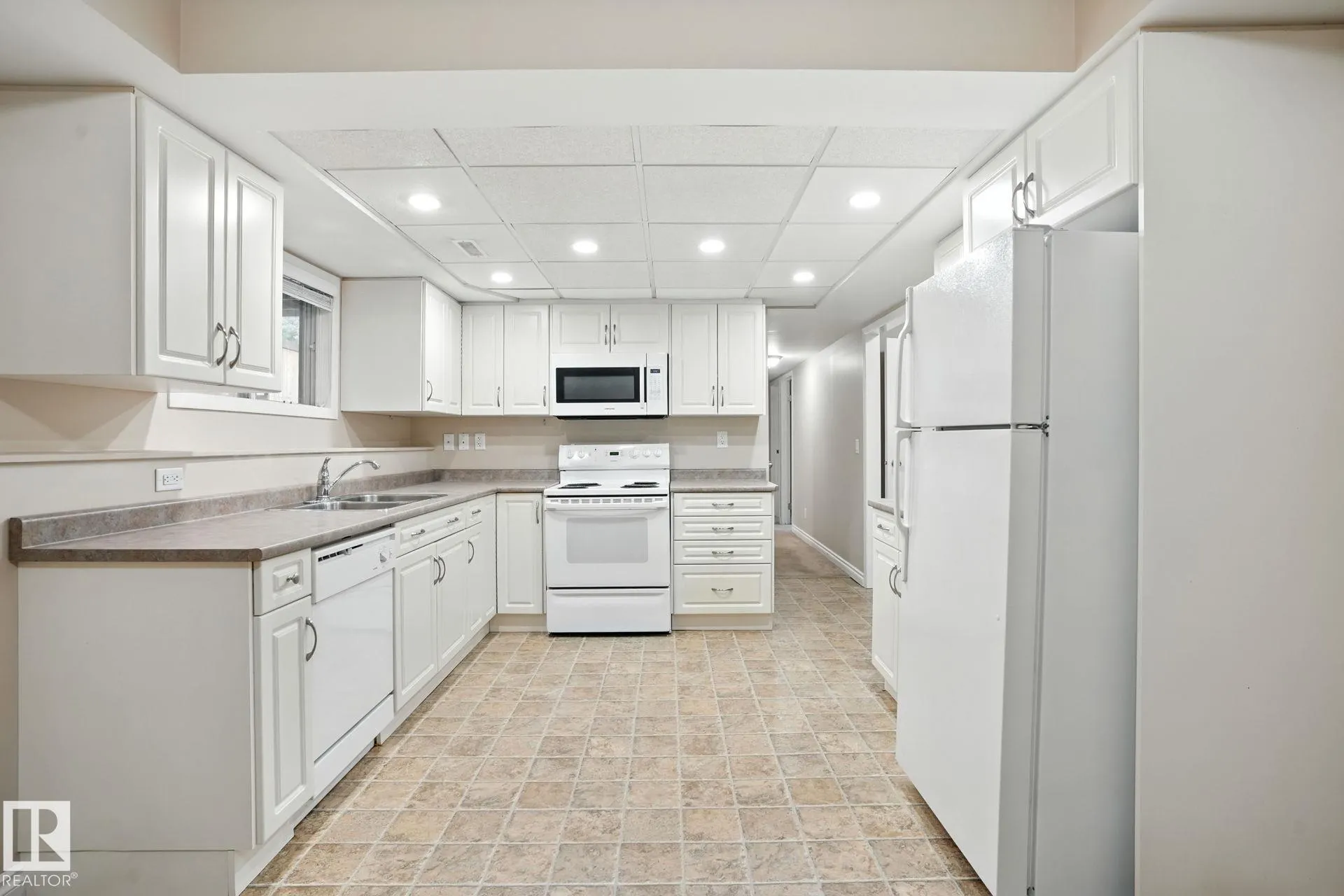 14 LEBLANC Place