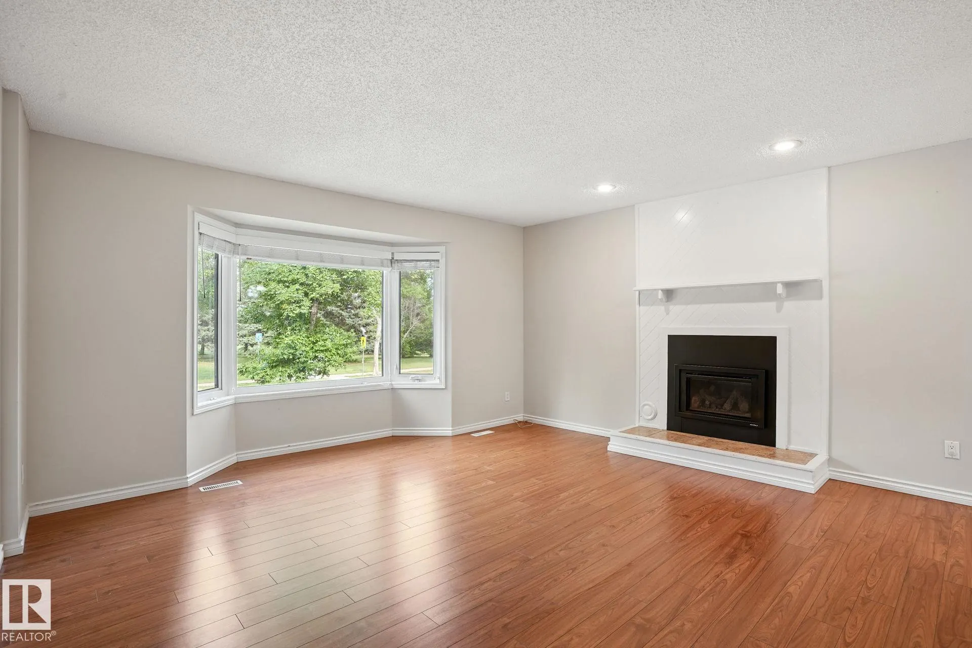14 LEBLANC Place