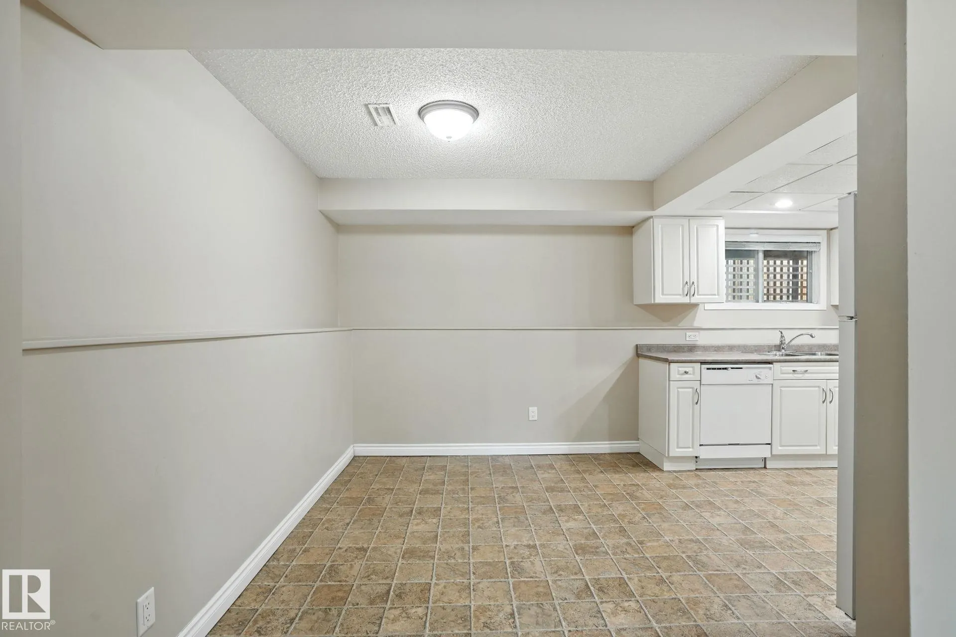14 LEBLANC Place