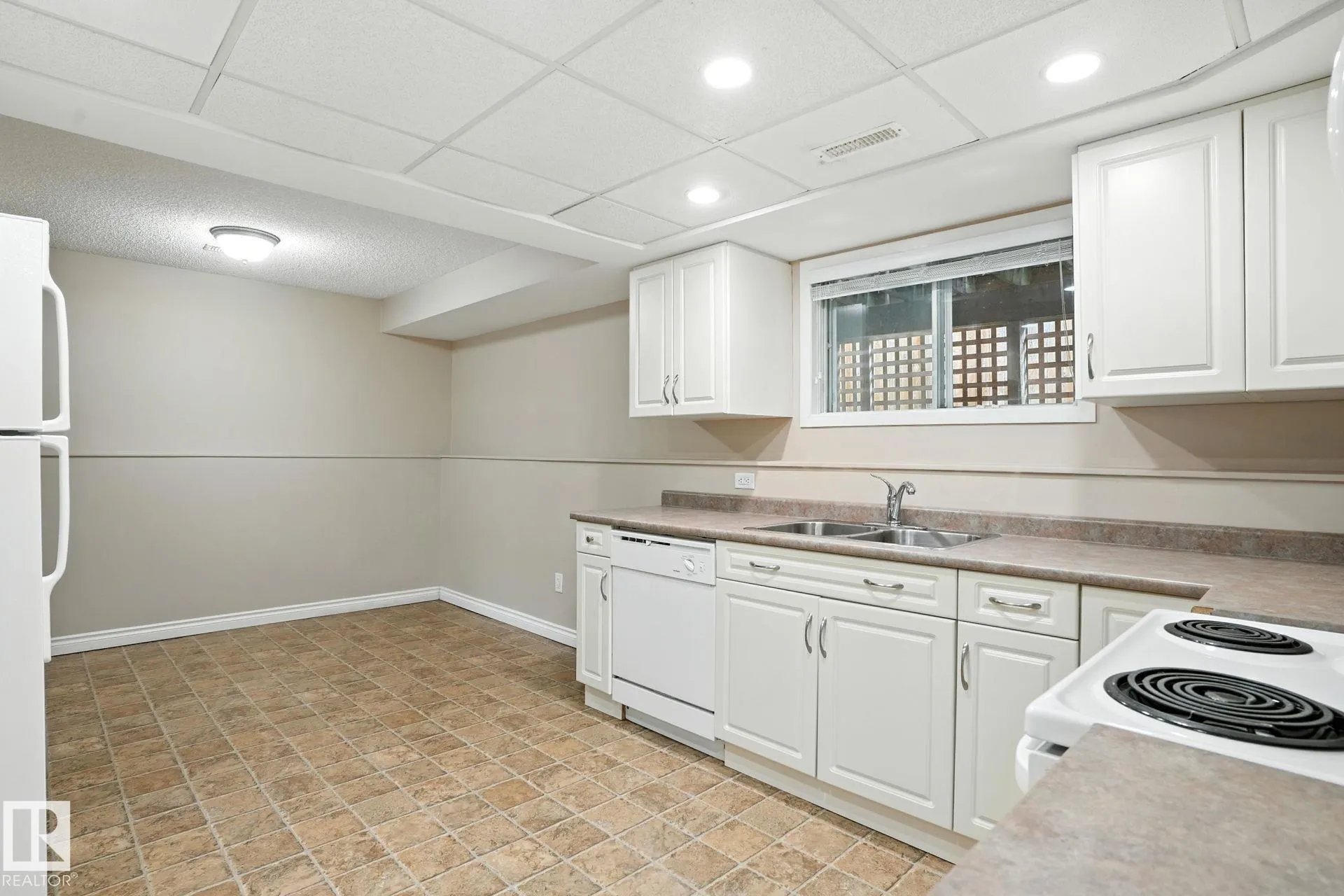 14 LEBLANC Place