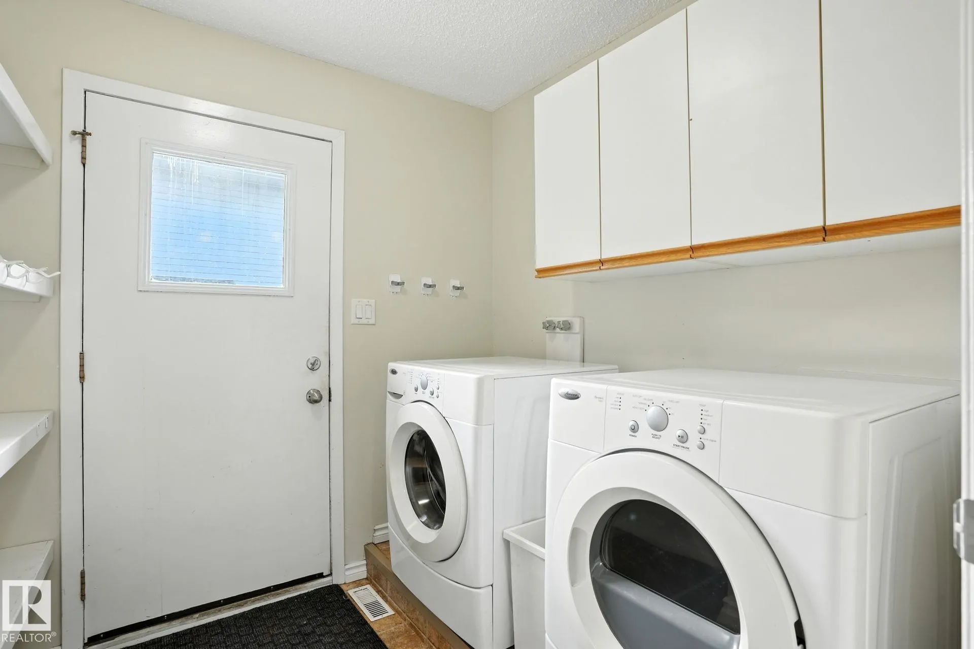 14 LEBLANC Place