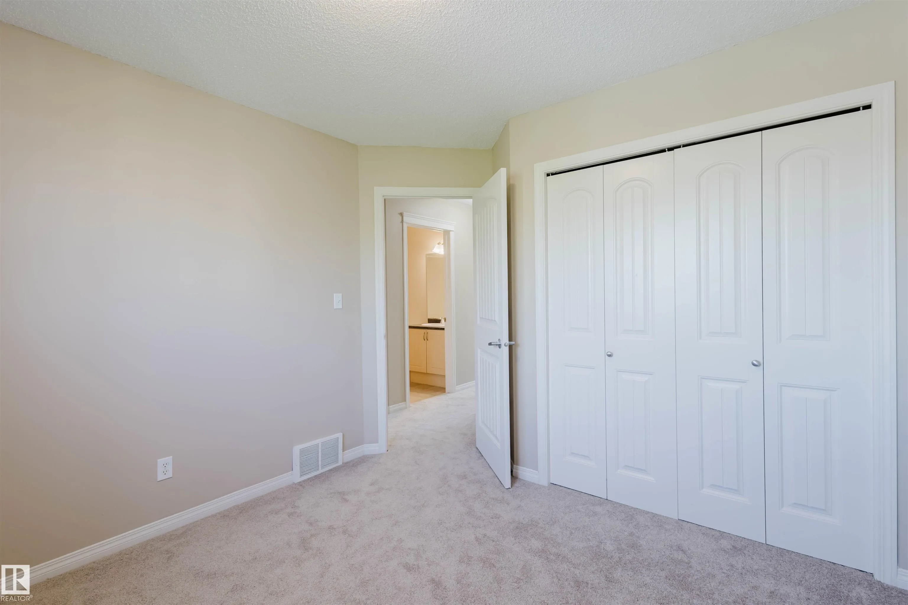 9235 SCOTT Lane