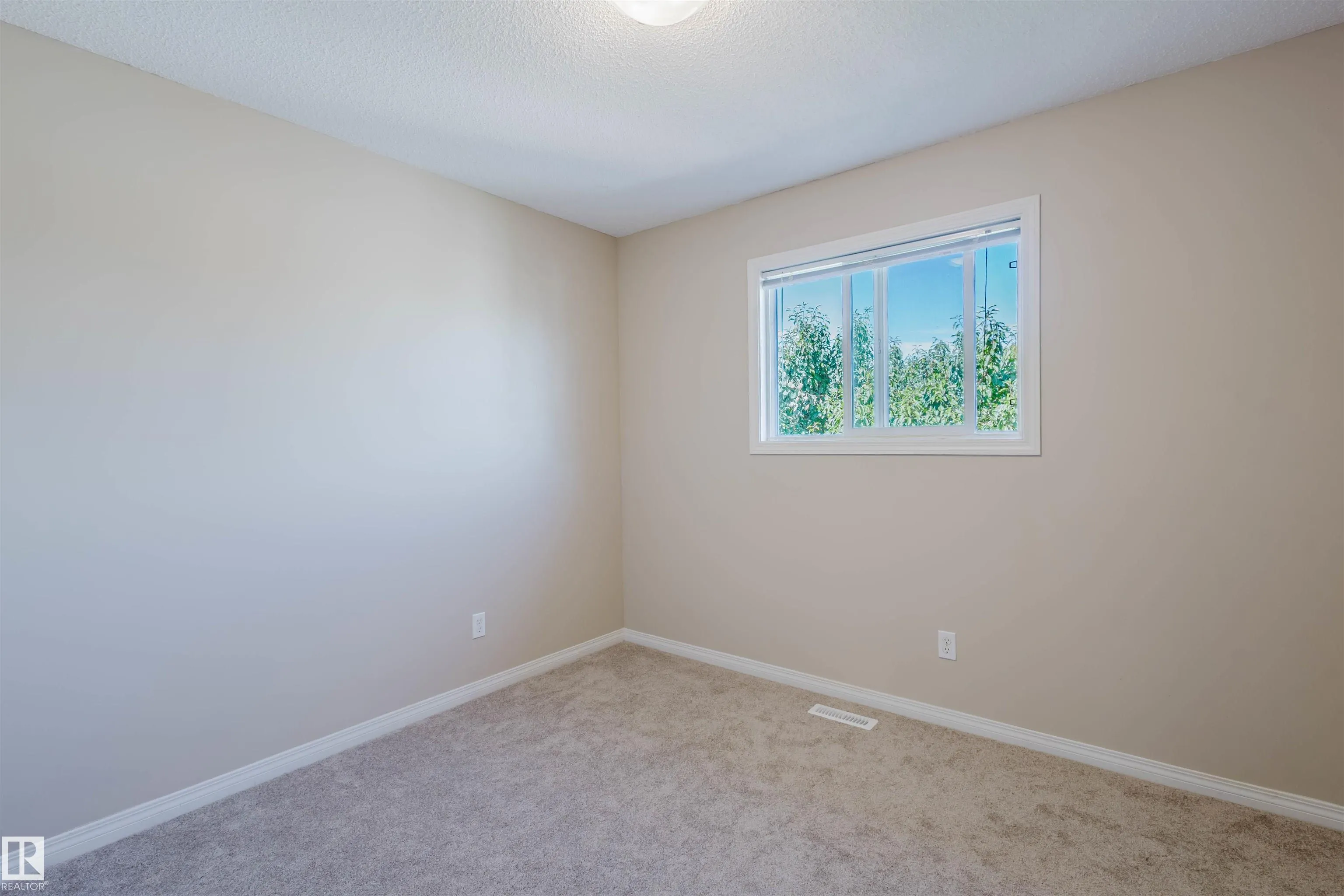 9235 SCOTT Lane