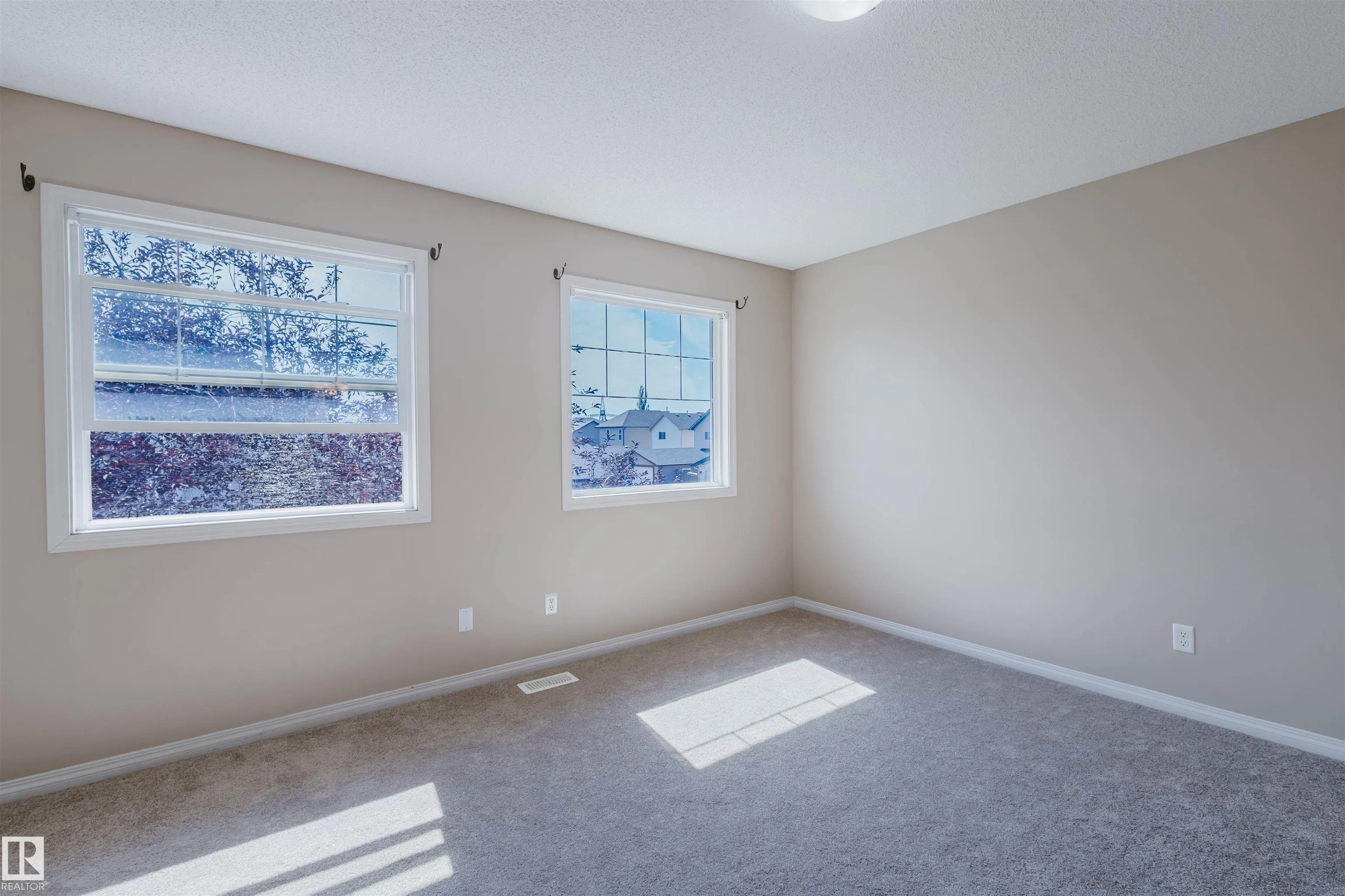 9235 SCOTT Lane