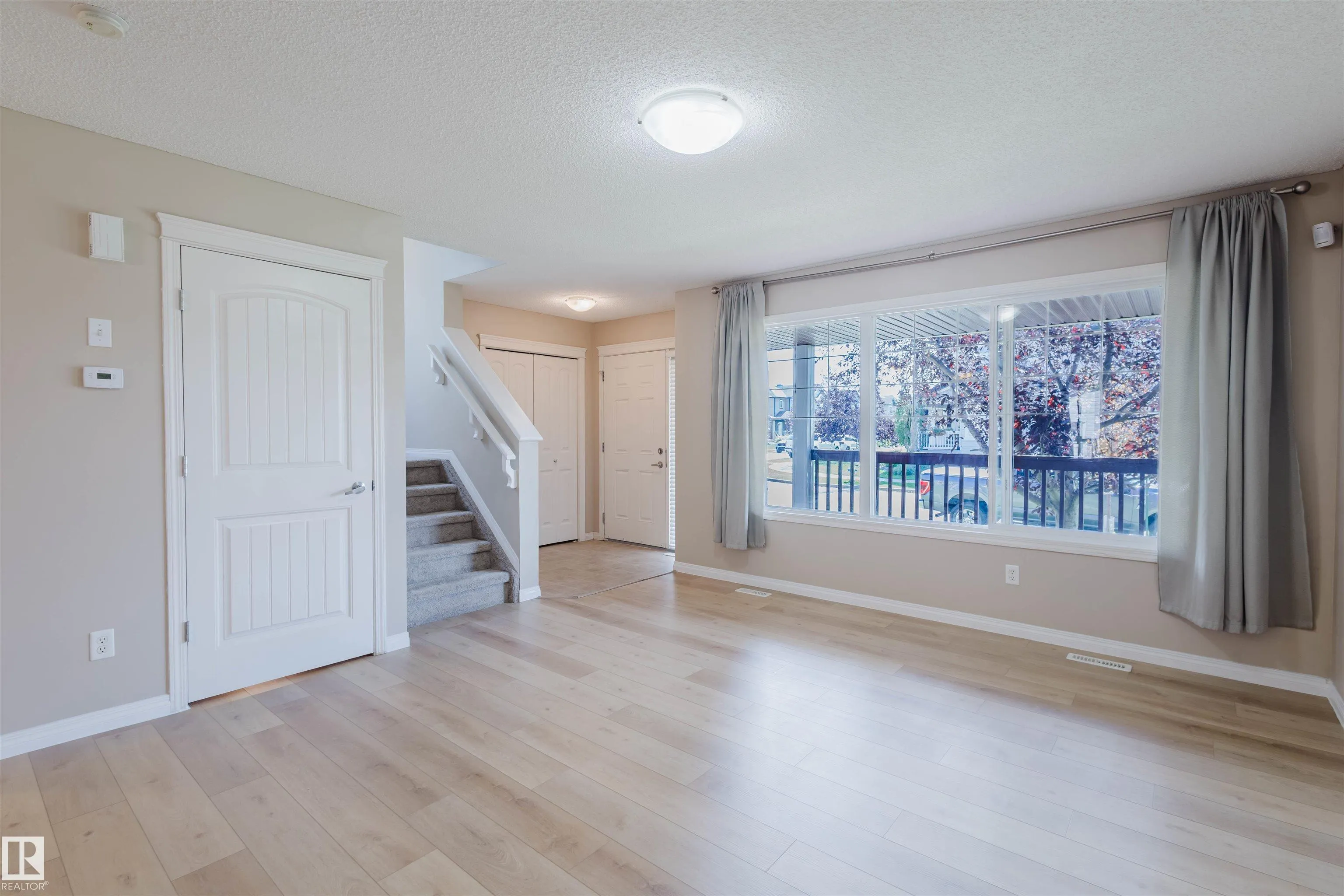 9235 SCOTT Lane