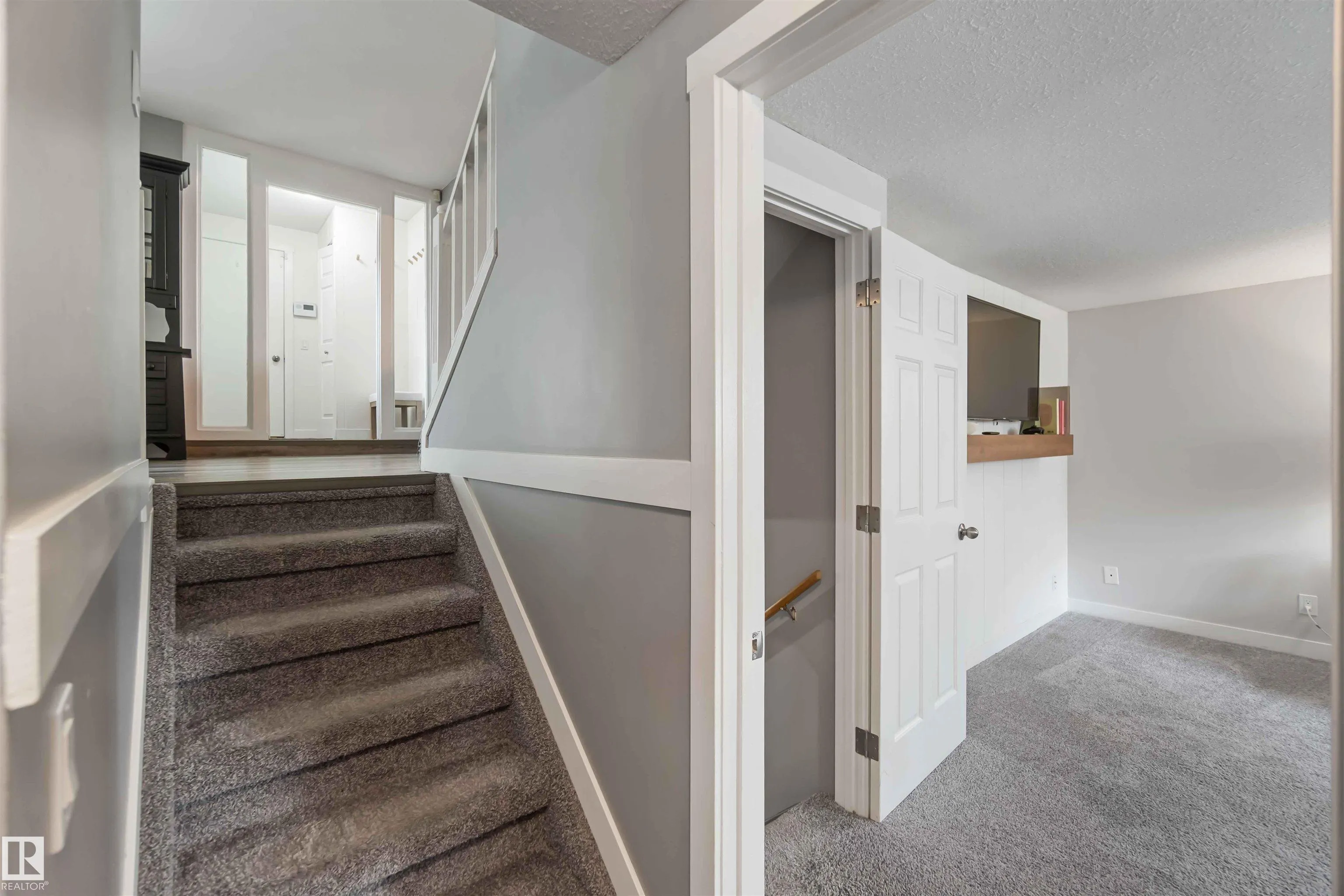 33 VENTNOR Place