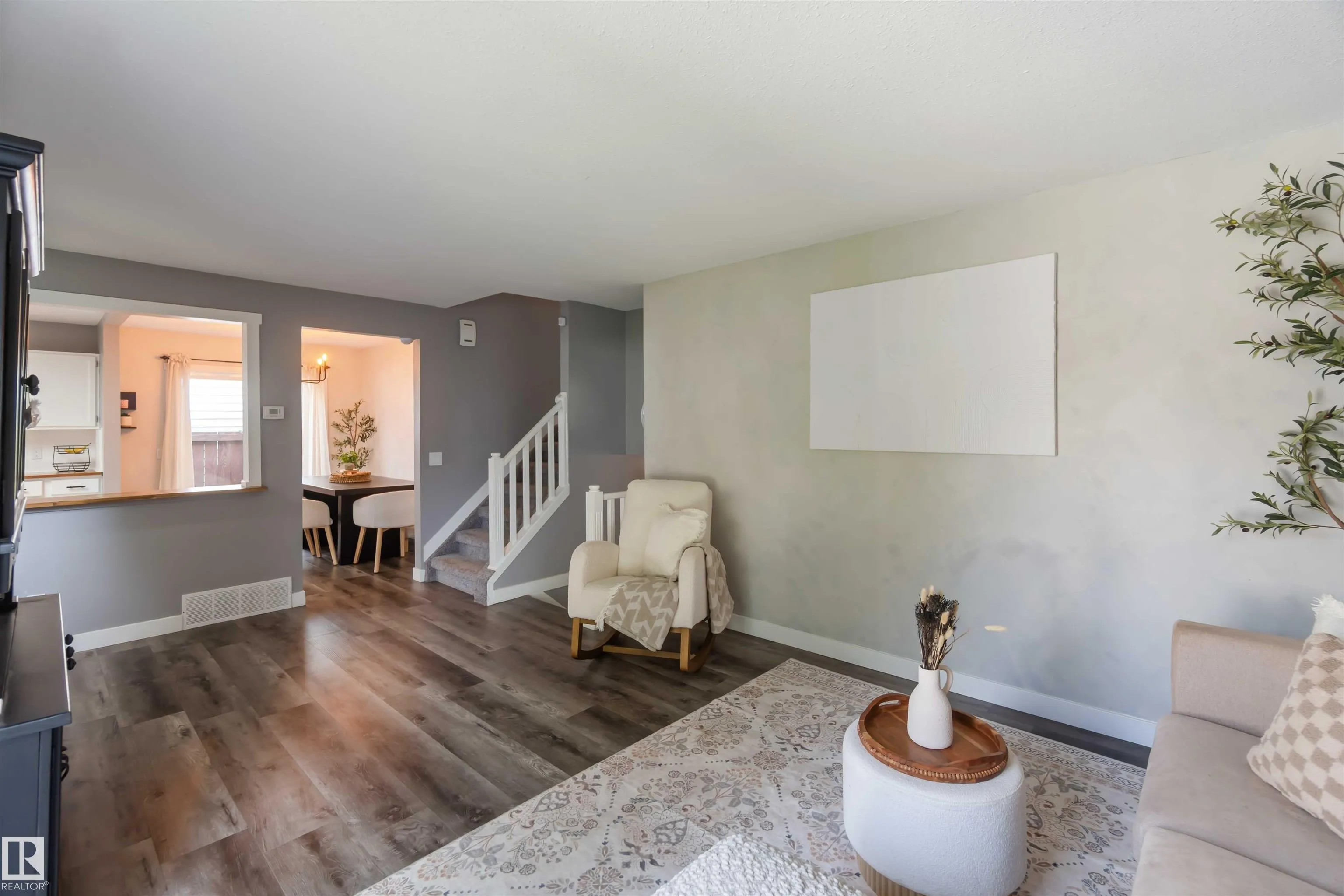 33 VENTNOR Place