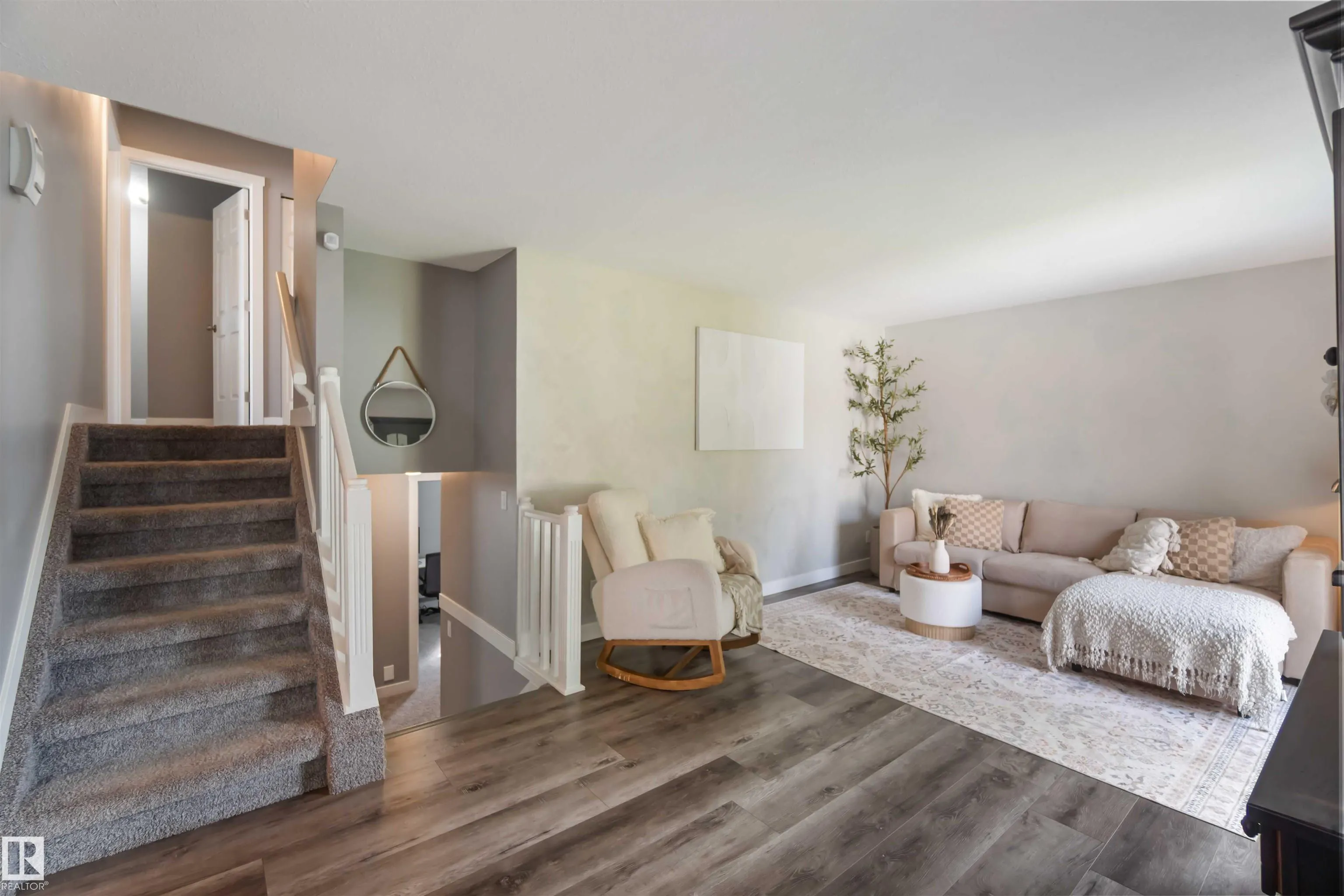 33 VENTNOR Place
