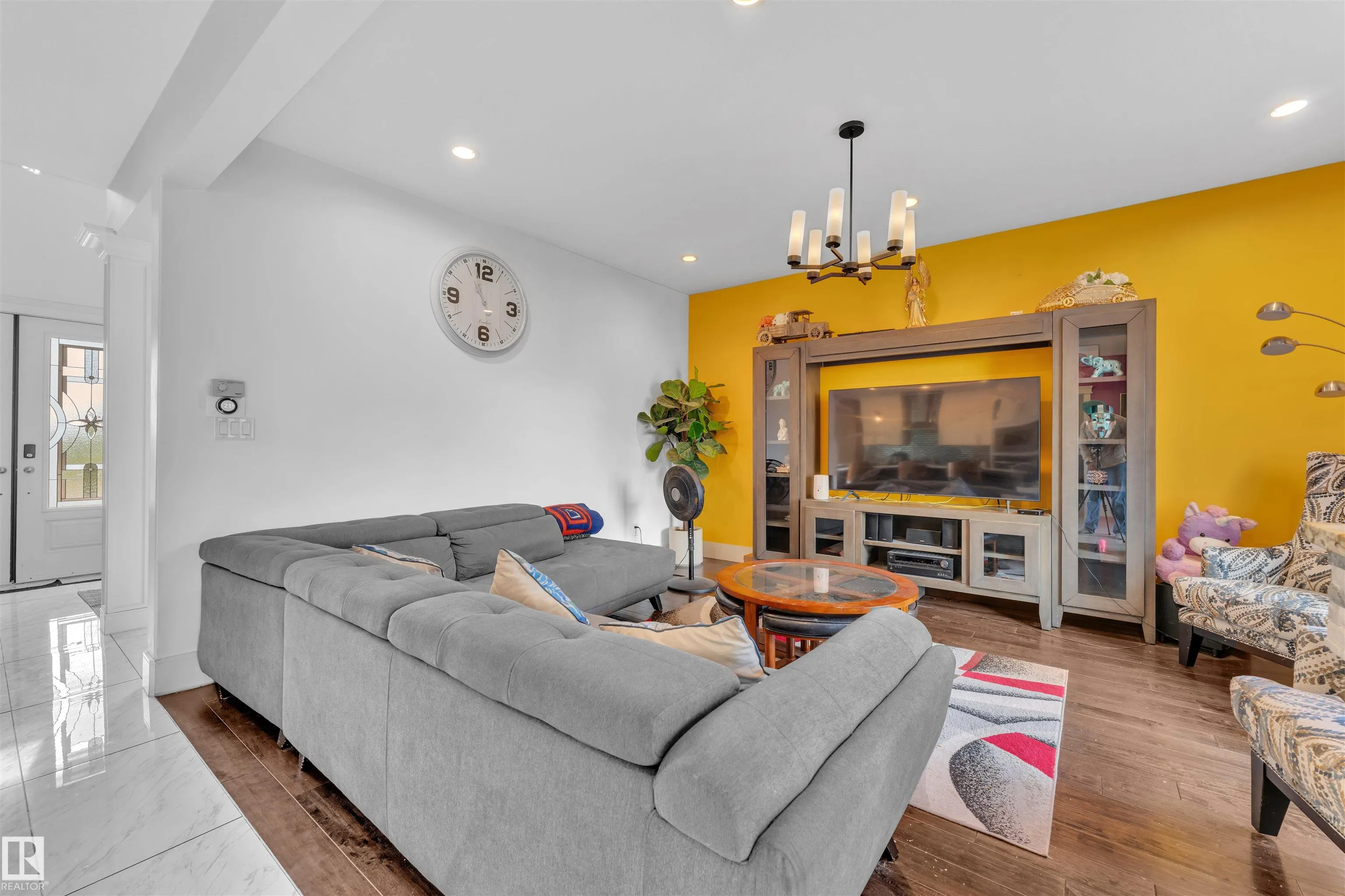 1273 ADAMSON Drive