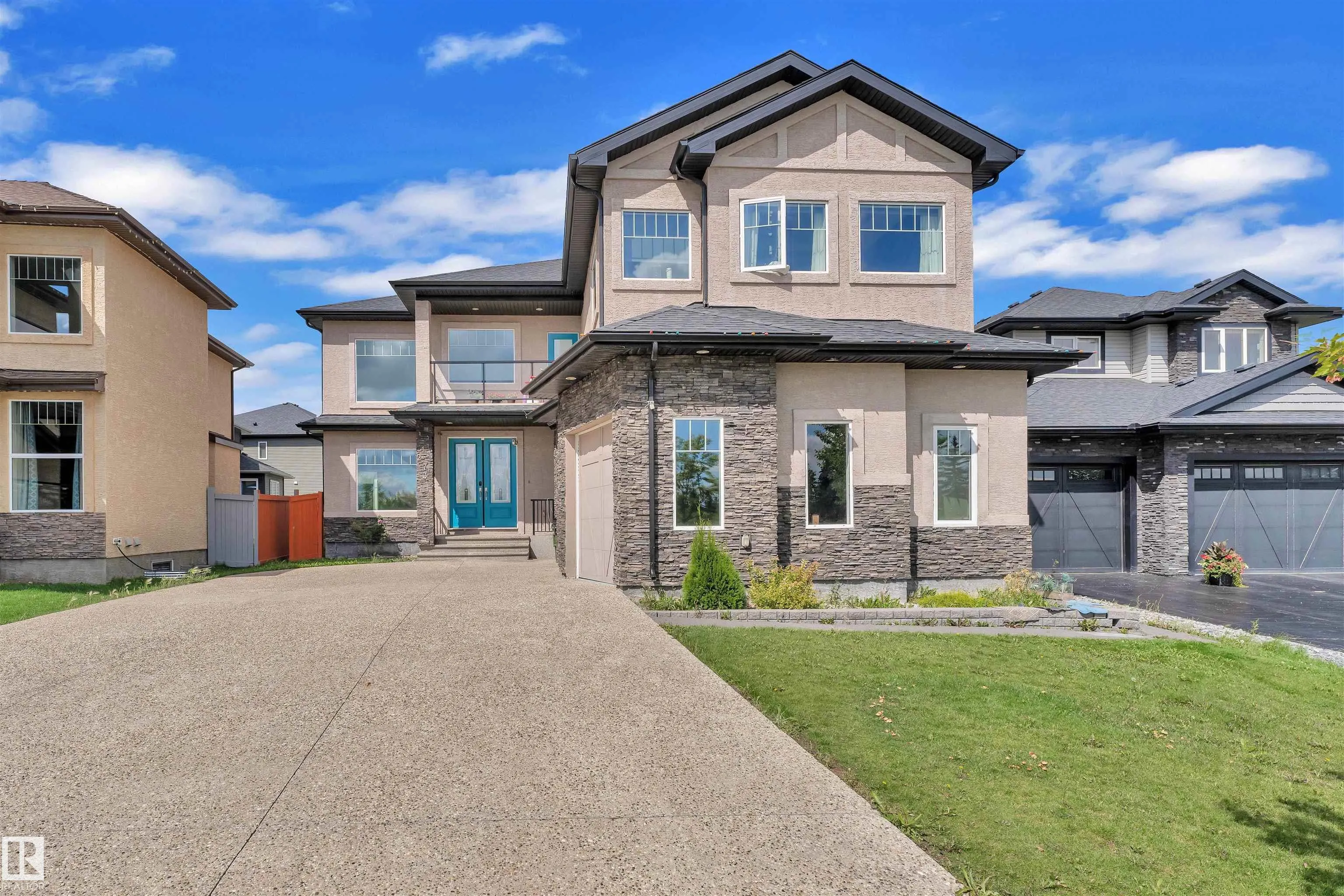 1273 ADAMSON Drive