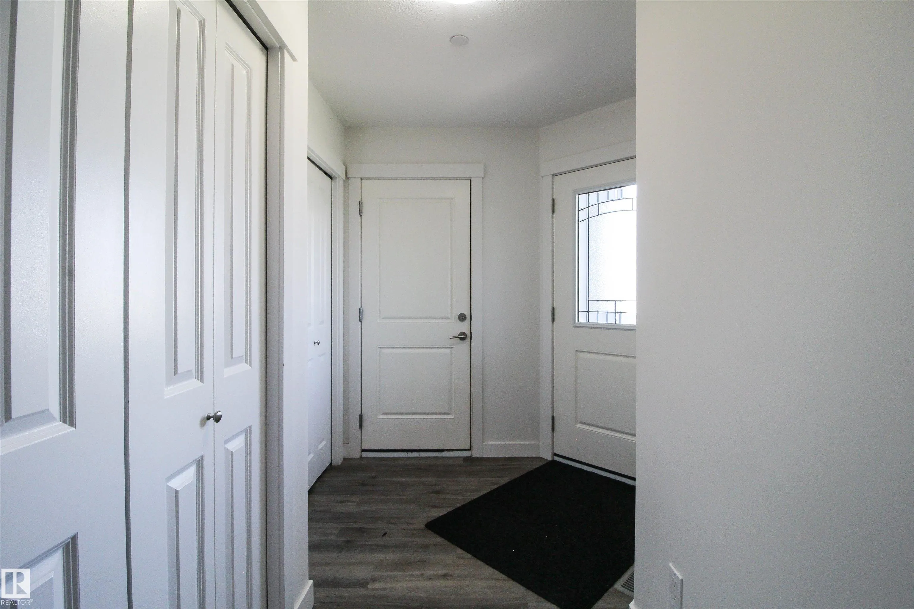 42 SUN MEADOWS Close
