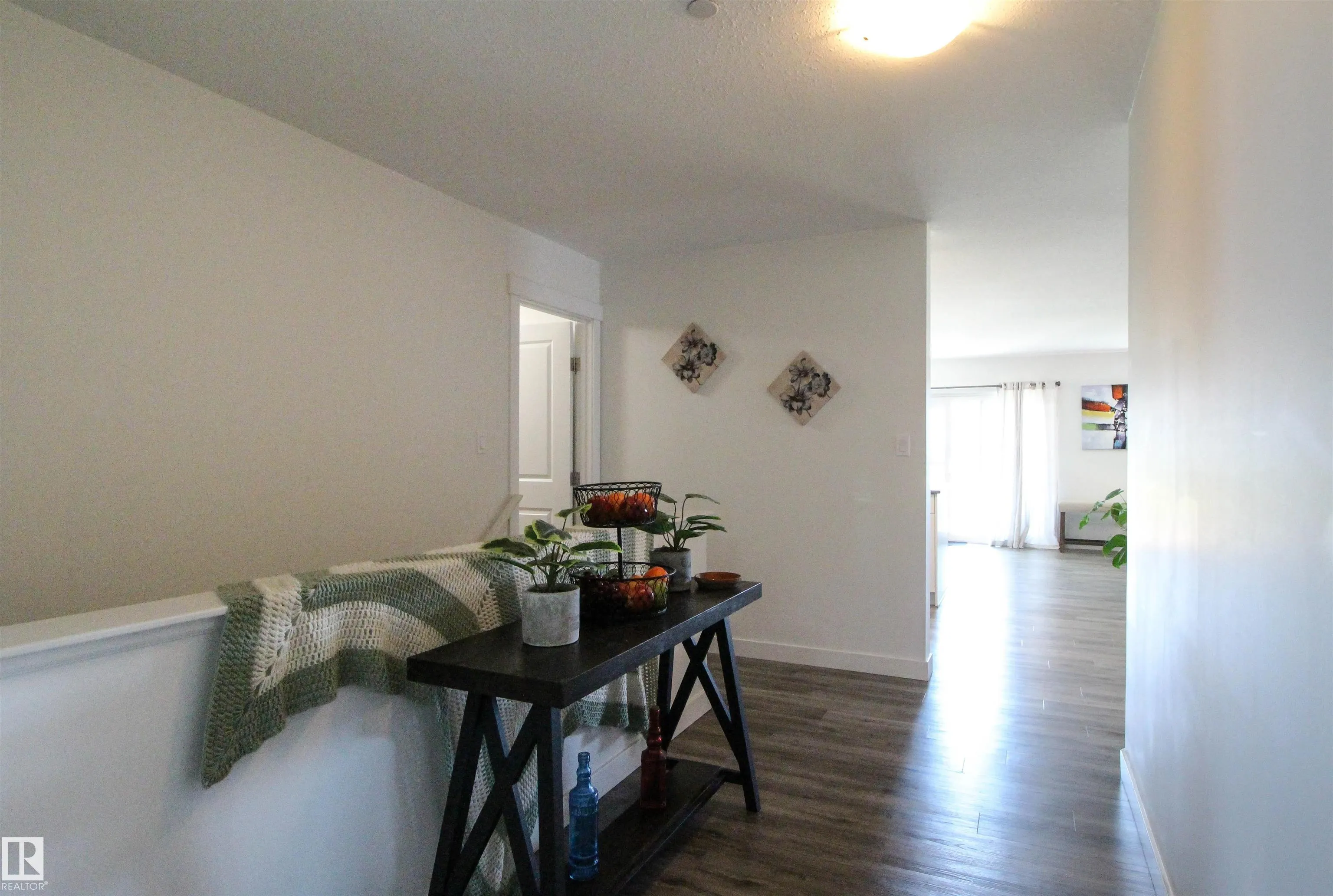 42 SUN MEADOWS Close
