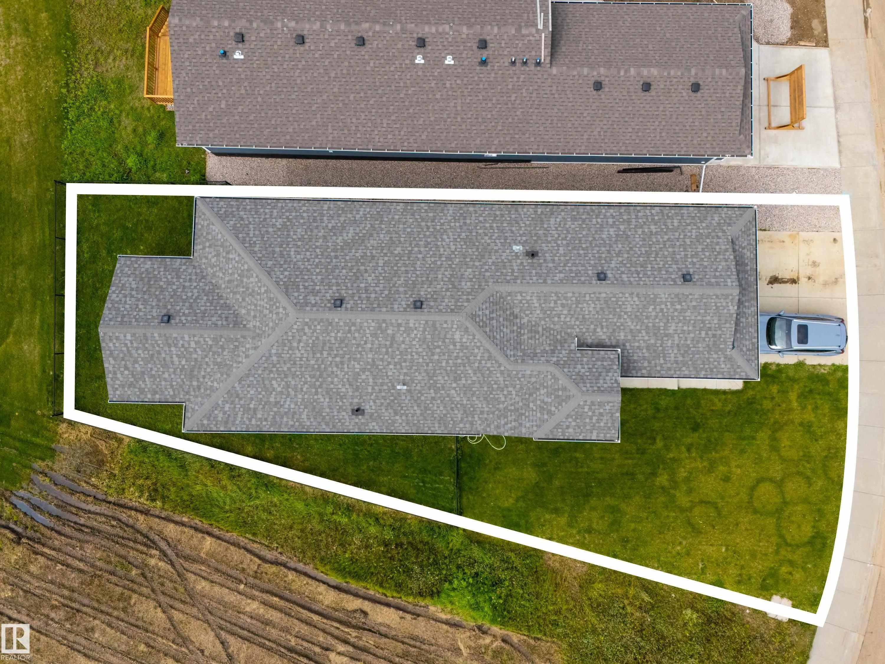 42 SUN MEADOWS Close