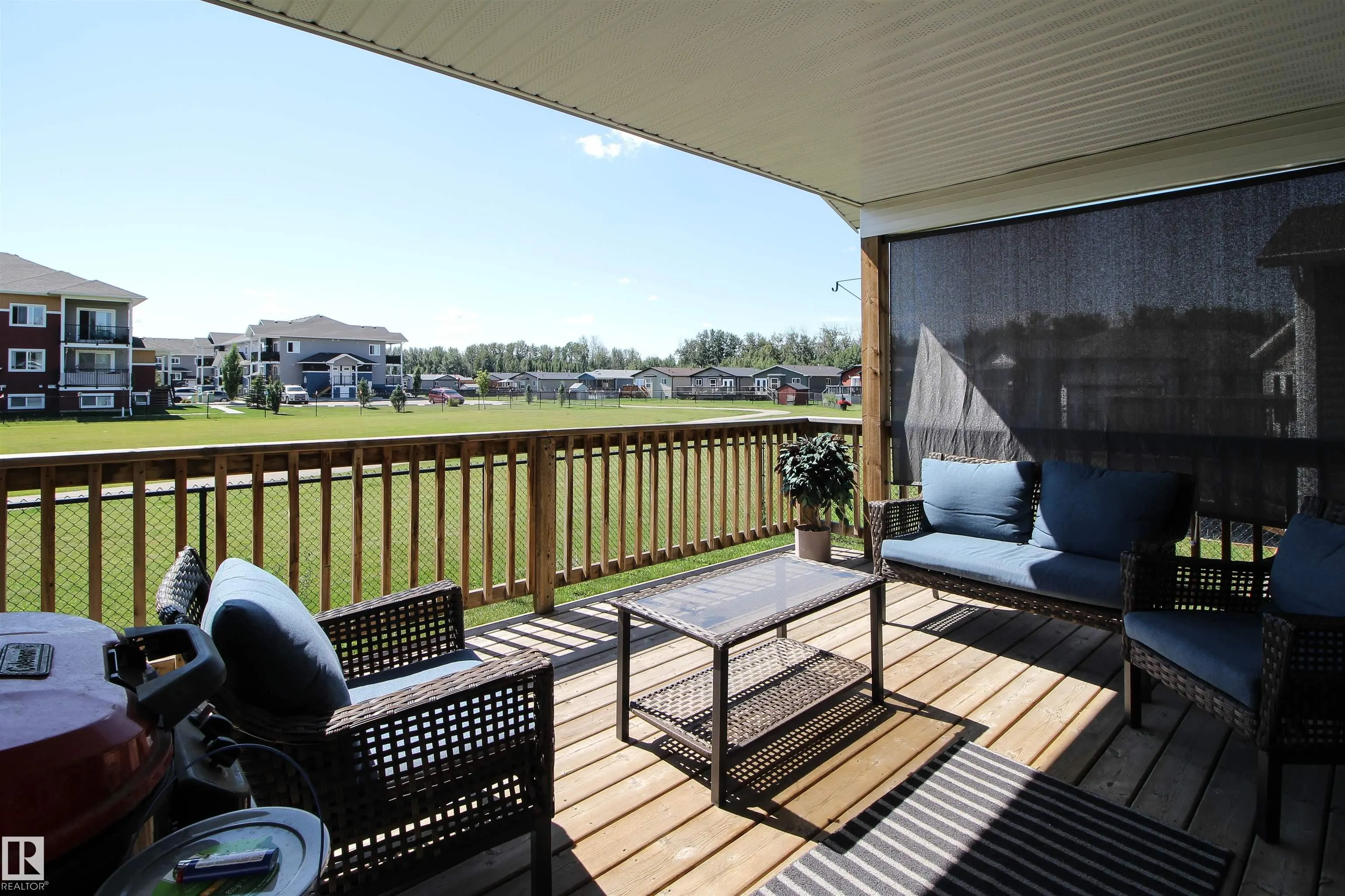 42 SUN MEADOWS Close